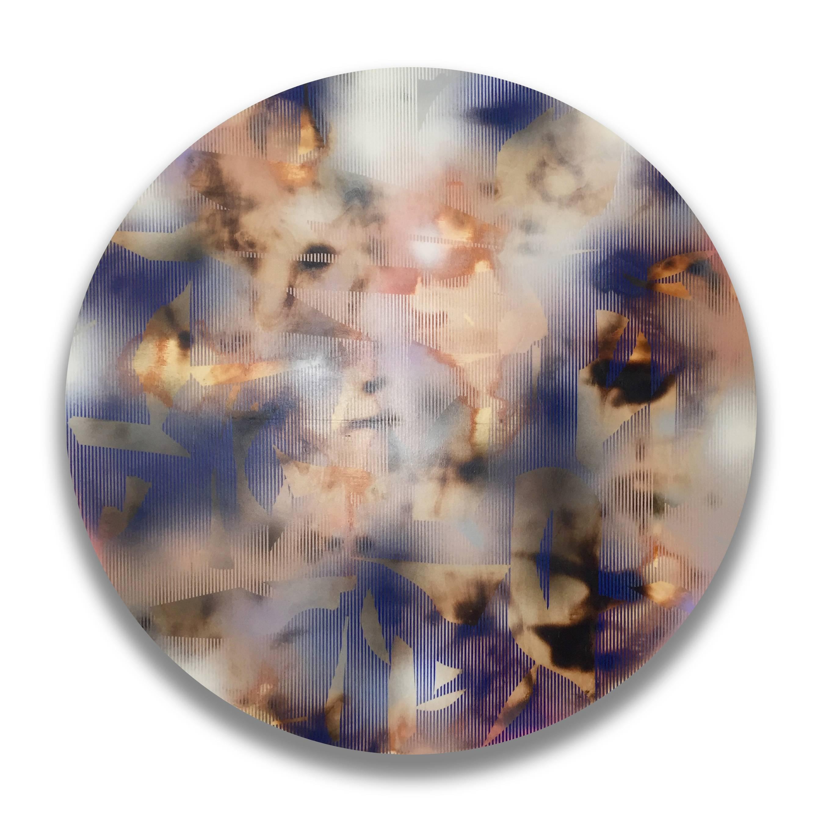 Nacre, Plissee und Verzierung 5 (Rastermalerei abstraktes Holz, runde Platte weiß blaue Kunst (Grau), Abstract Painting, von Melisa Taylor Metzger