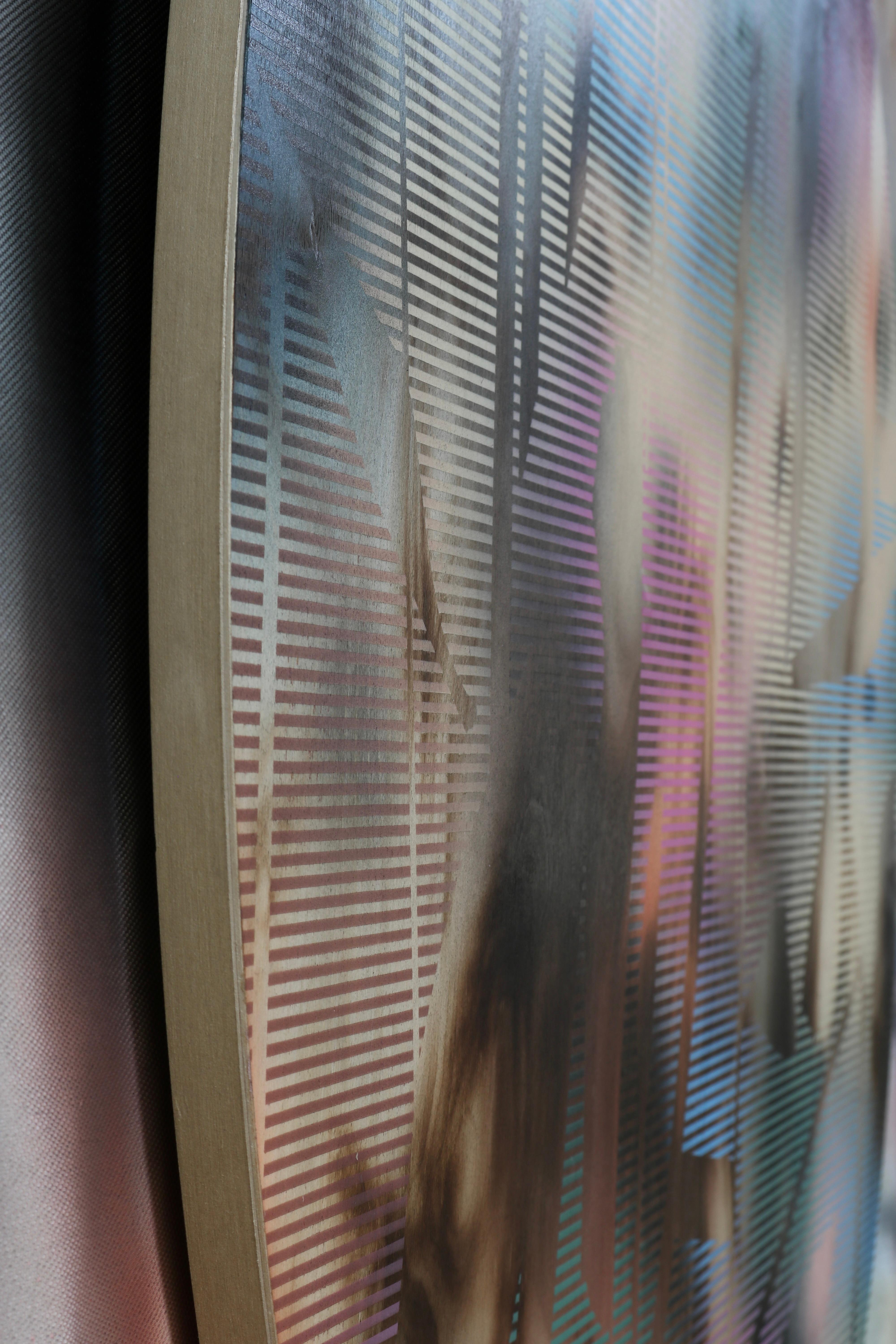 Schermo tondo 2022.6 (tondo rosa nero griglia art deco pittura astratta geometrica) - Abstract Painting Grigio di Melisa Taylor Metzger