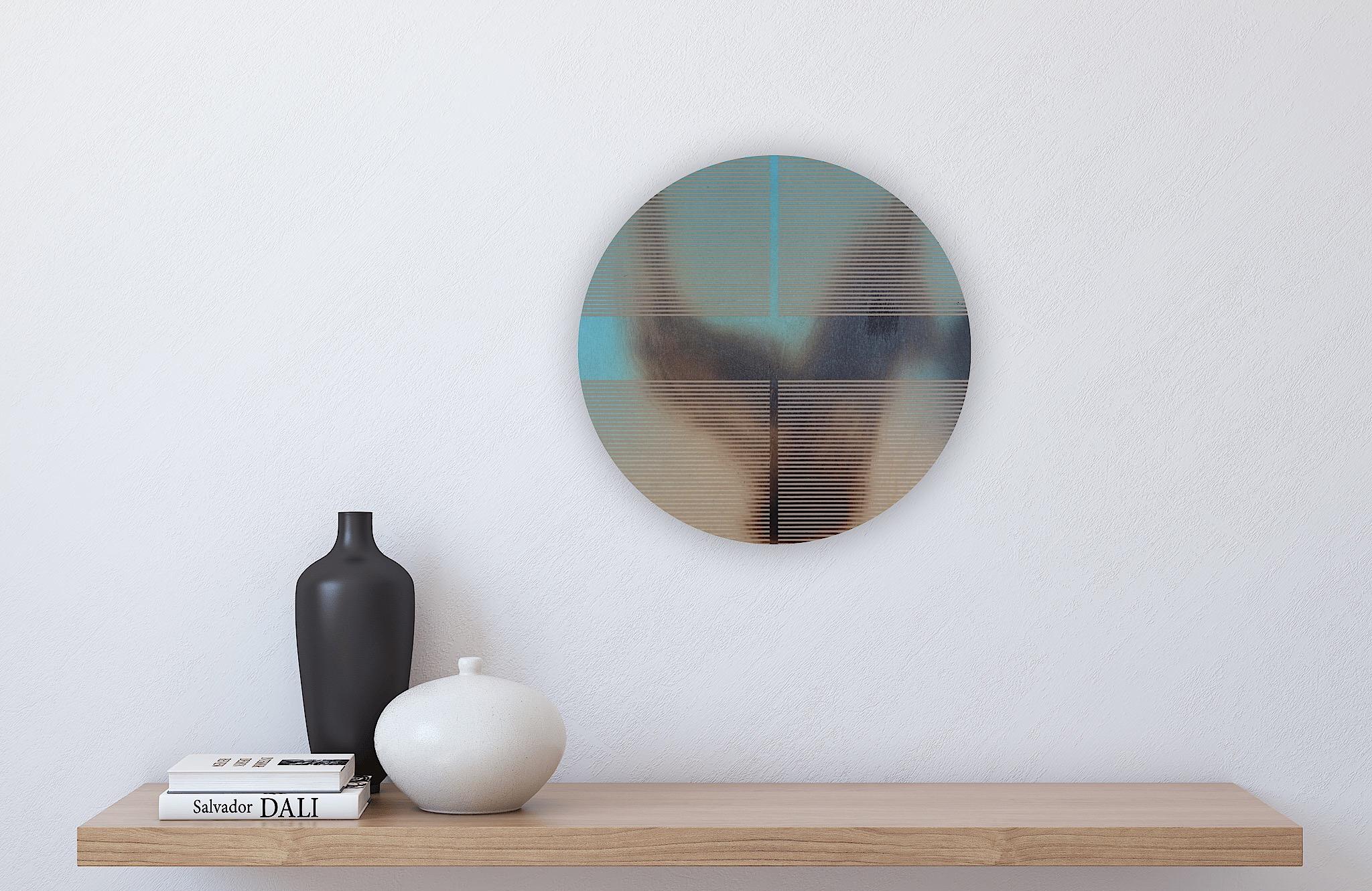 Píldora azul cielo alto (pintura minimalista cuadriculada redonda sobre madera dopamina) - Painting Geométrico abstracto de Melisa Taylor Metzger