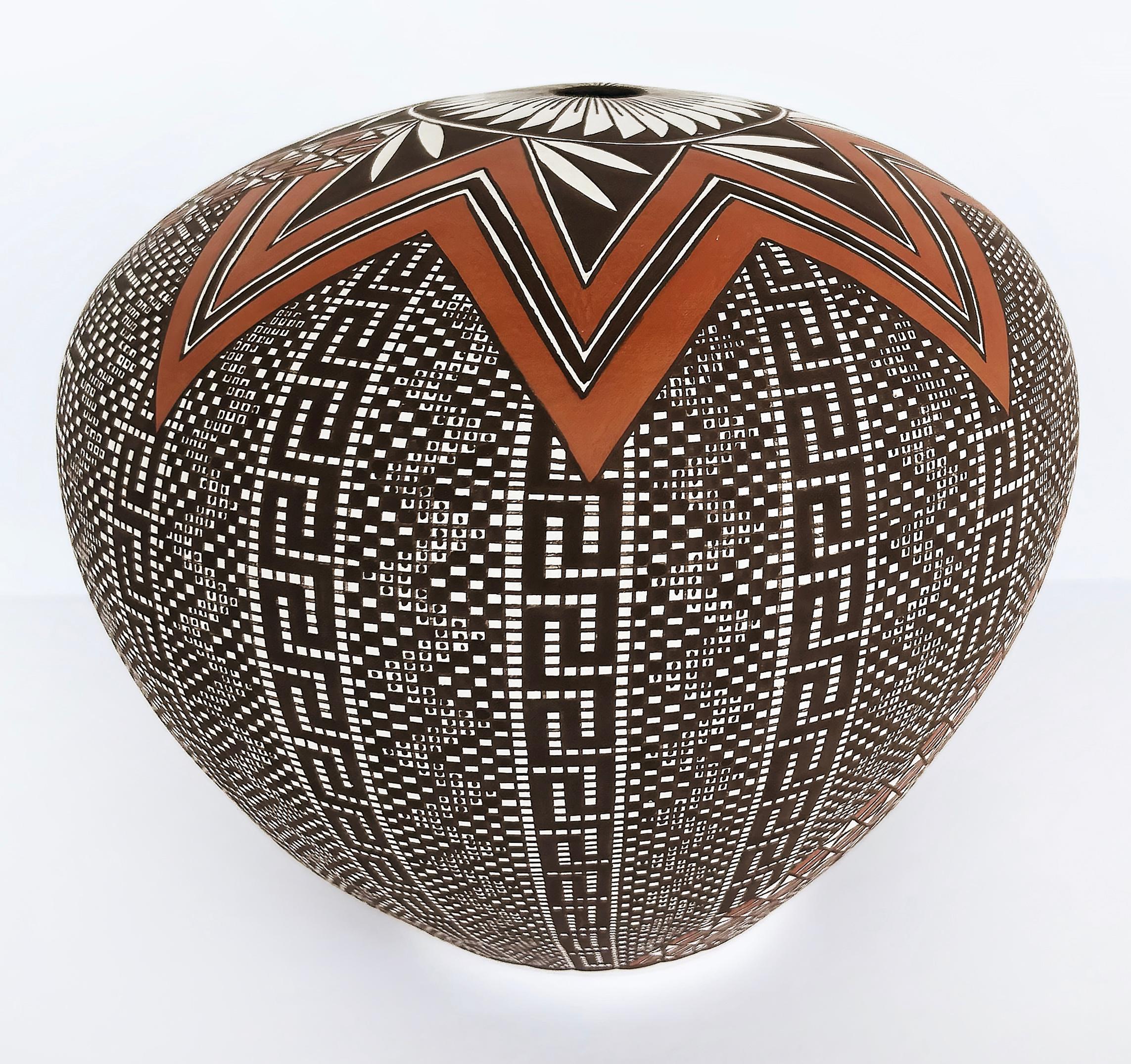 Native American Melissa Concho Antonio Acoma N.M.Pueblo Hand-made Pot For Sale