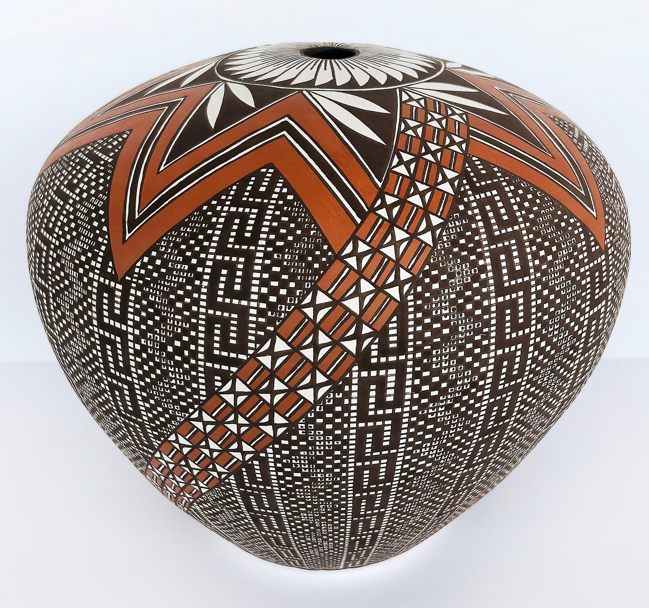 Contemporary Melissa Concho Antonio Acoma N.M.Pueblo Hand-made Pot For Sale