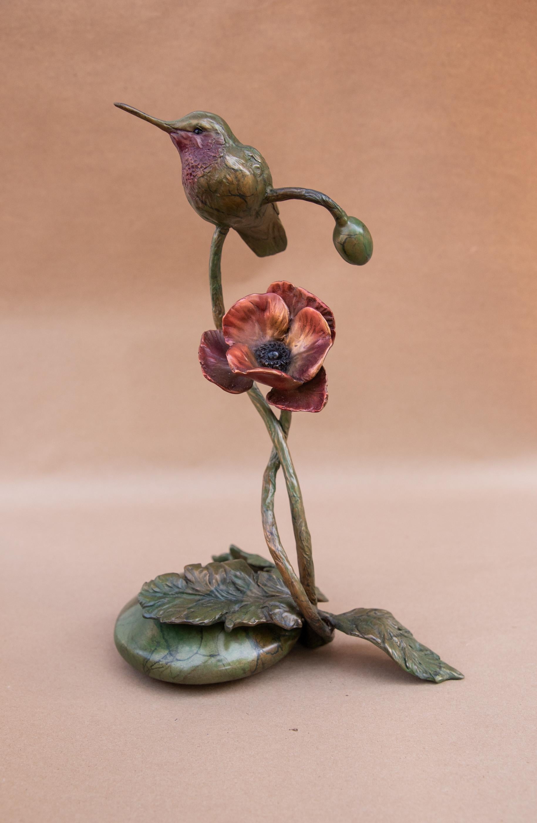 Melissa Cooper Figurative Sculpture - Sweet Sipper