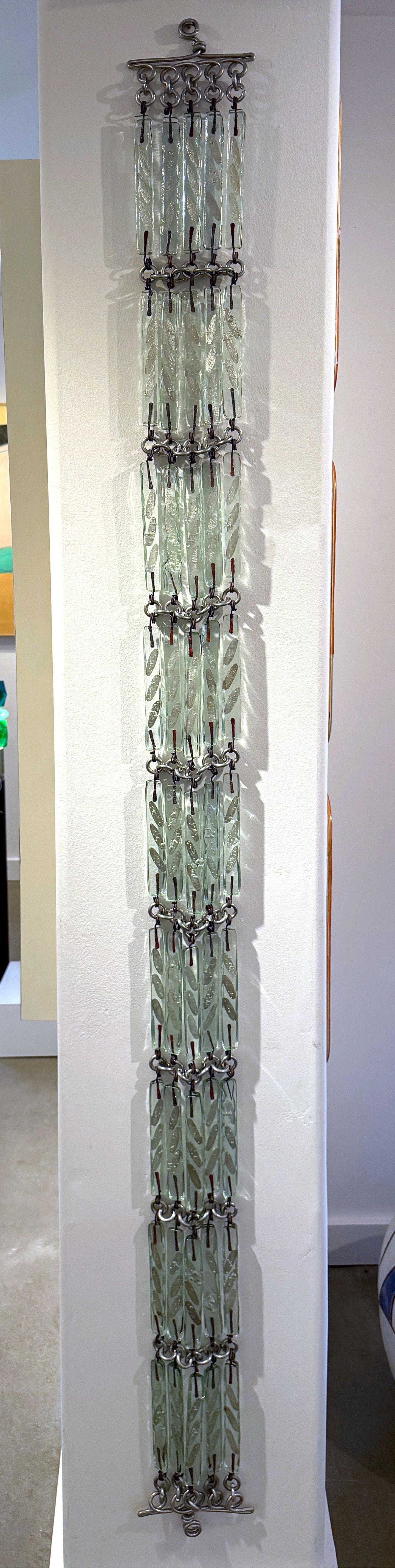 Abstract Sculpture Melissa Haid - Chaîne de champ pennée