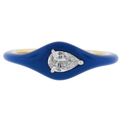 Melissa Kaye, bague empilable en or 18 carats, diamants taille poire 0,43 carat et émail bleu