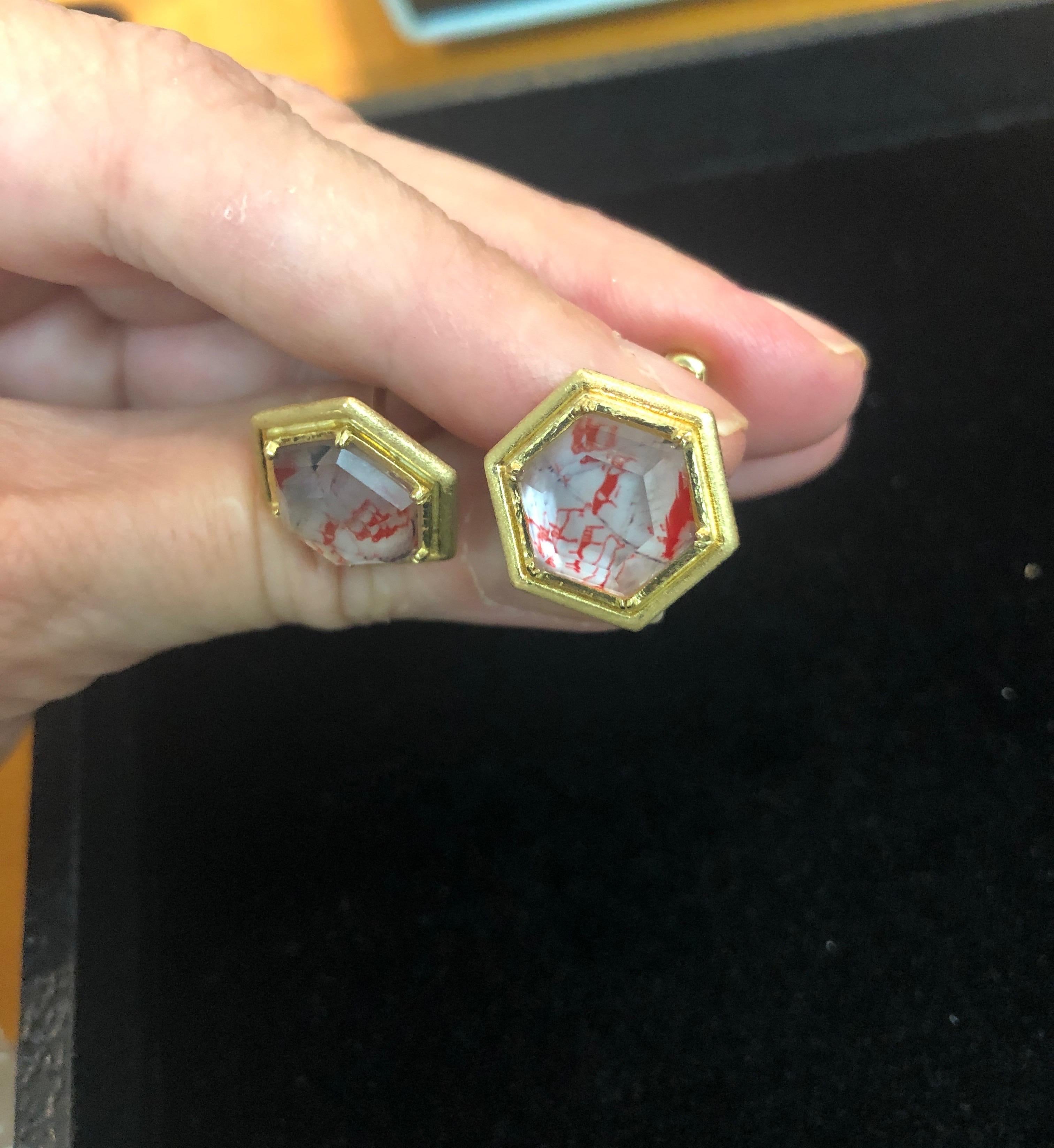 Taille hexagone Melissa Spencer Gold Portrait Cufflinks Rock Crystal Quartz Mother of Pearl en vente