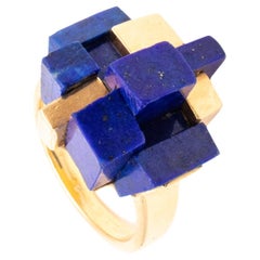 Mellerio 1970 Paris Rare Geometric 18Kt Yellow Gold Ring With Carved Lapis Lazul
