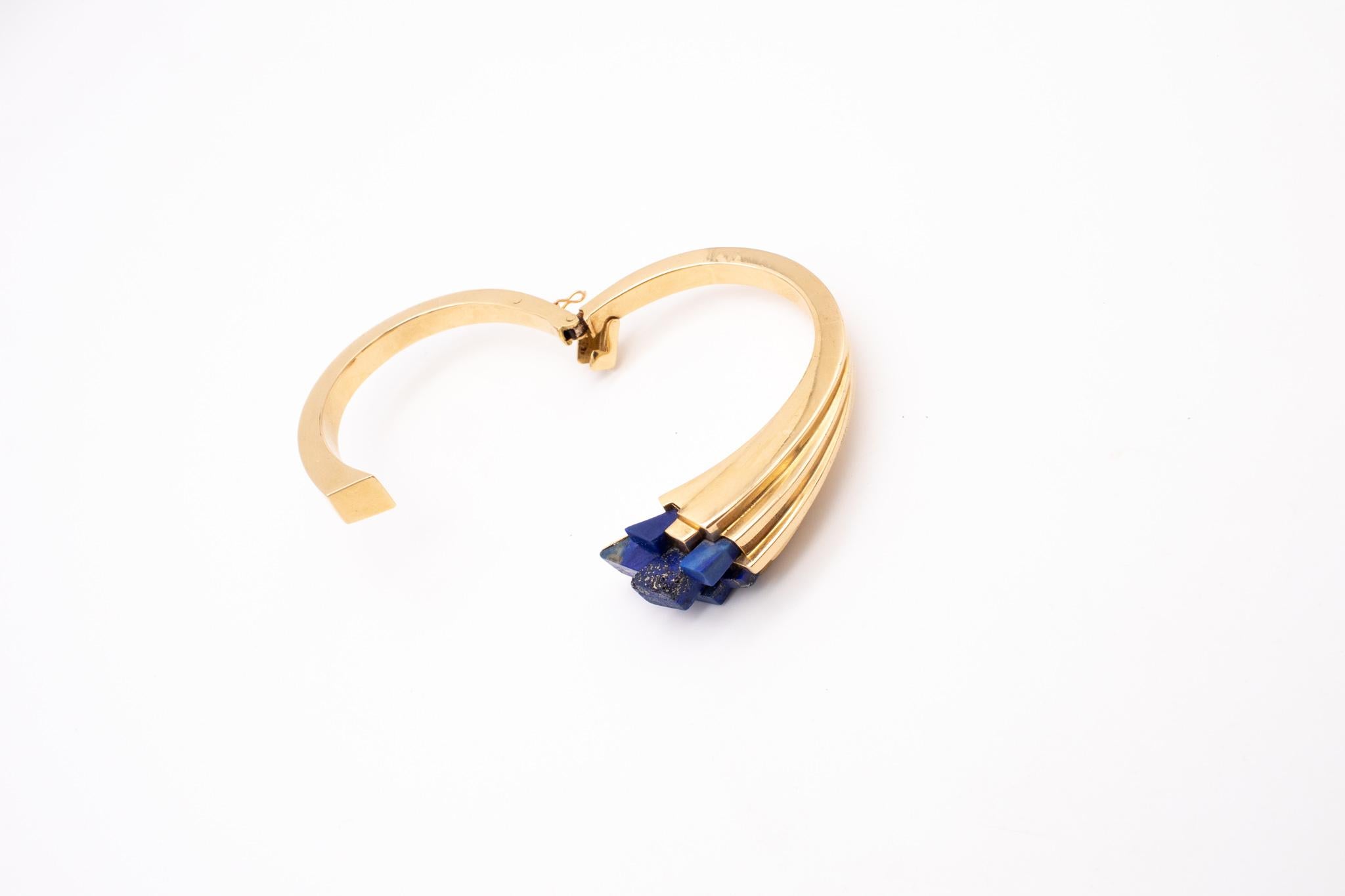 Mellerio 1970 Paris Very Rare Geometric Bracelet In 18Kt Gold With Lapis Lazuli In Excellent Condition For Sale In Miami, FL