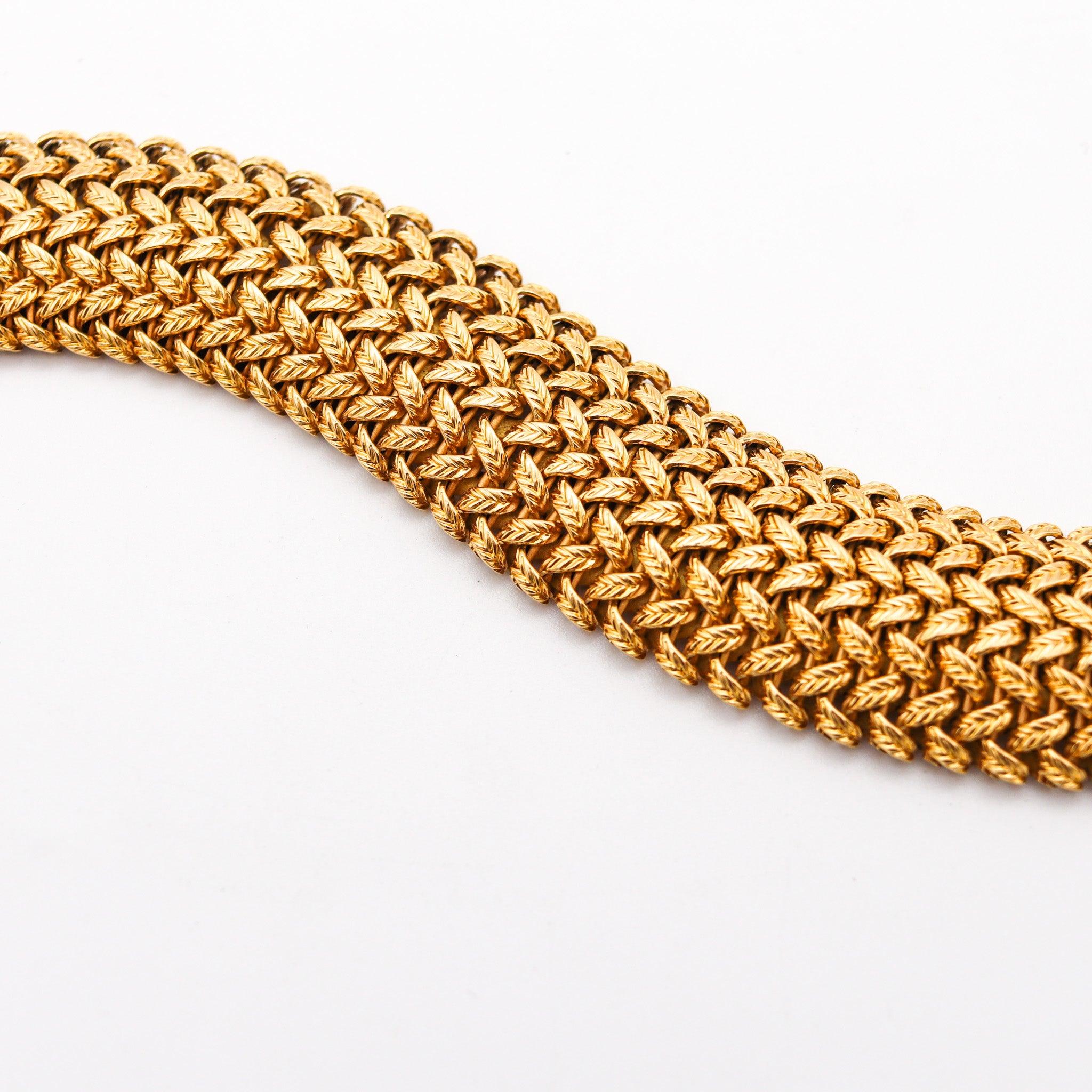 Modernist MELLERIO DITS MELLER 1950 Paris Textured Mesh Bracelet In 18Kt Yellow Gold For Sale