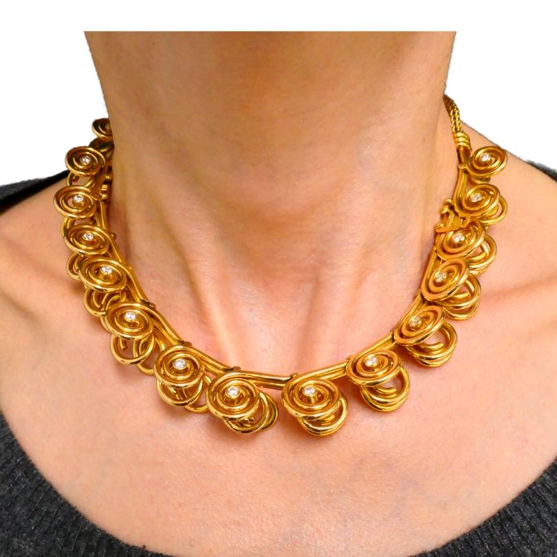 Mellerio dits Meller Gold Diamond Necklace Bracelet French Estate Jewelry In Excellent Condition For Sale In Beverly Hills, CA