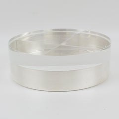Mellerio Paris - Boîte ronde en métal argenté et lucite, années 1970