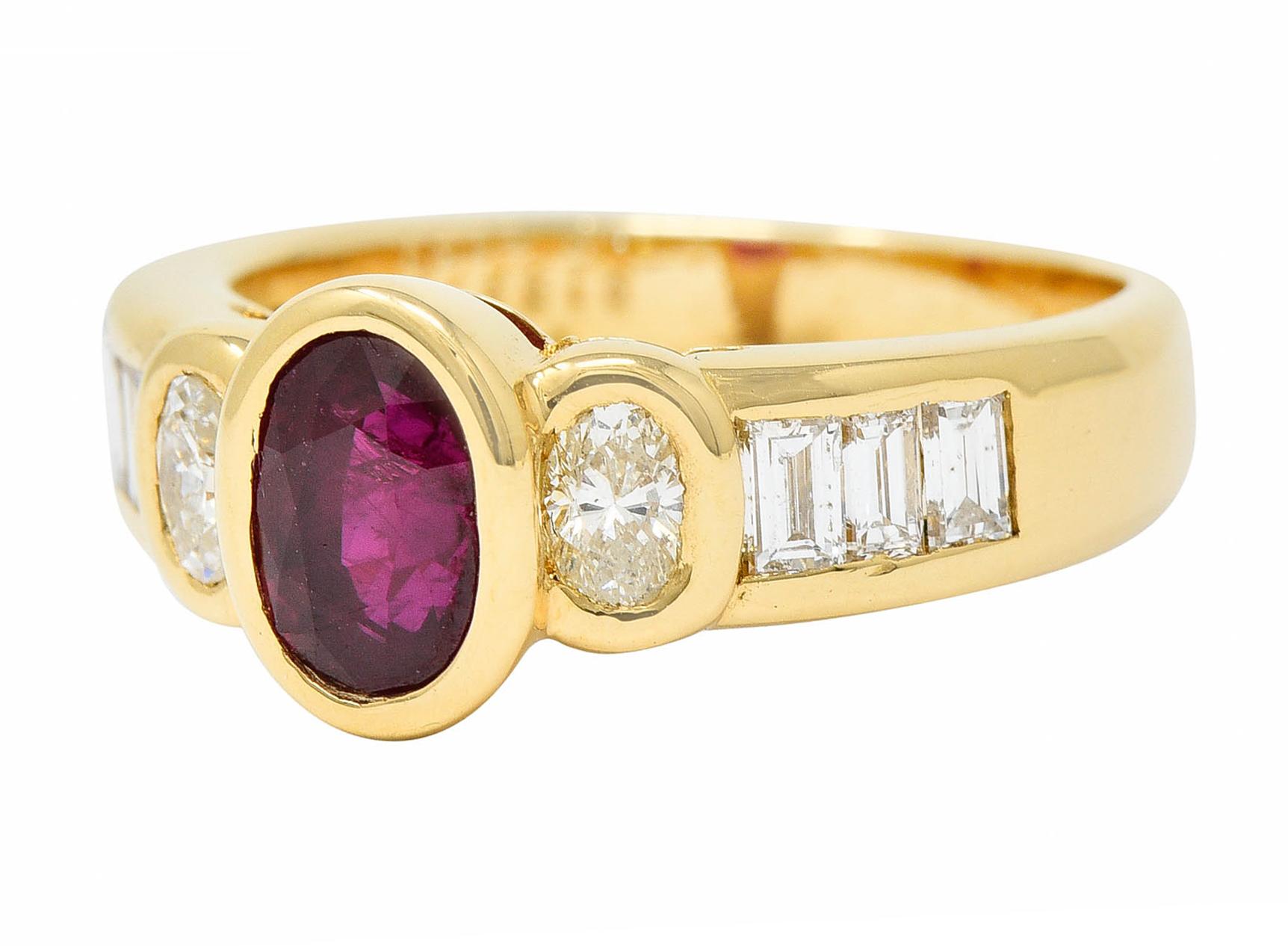 Women's or Men's Mellerio Paris Vintage 2.10 Carats Ruby Diamond 18 Karat Gold Gemstone Ring