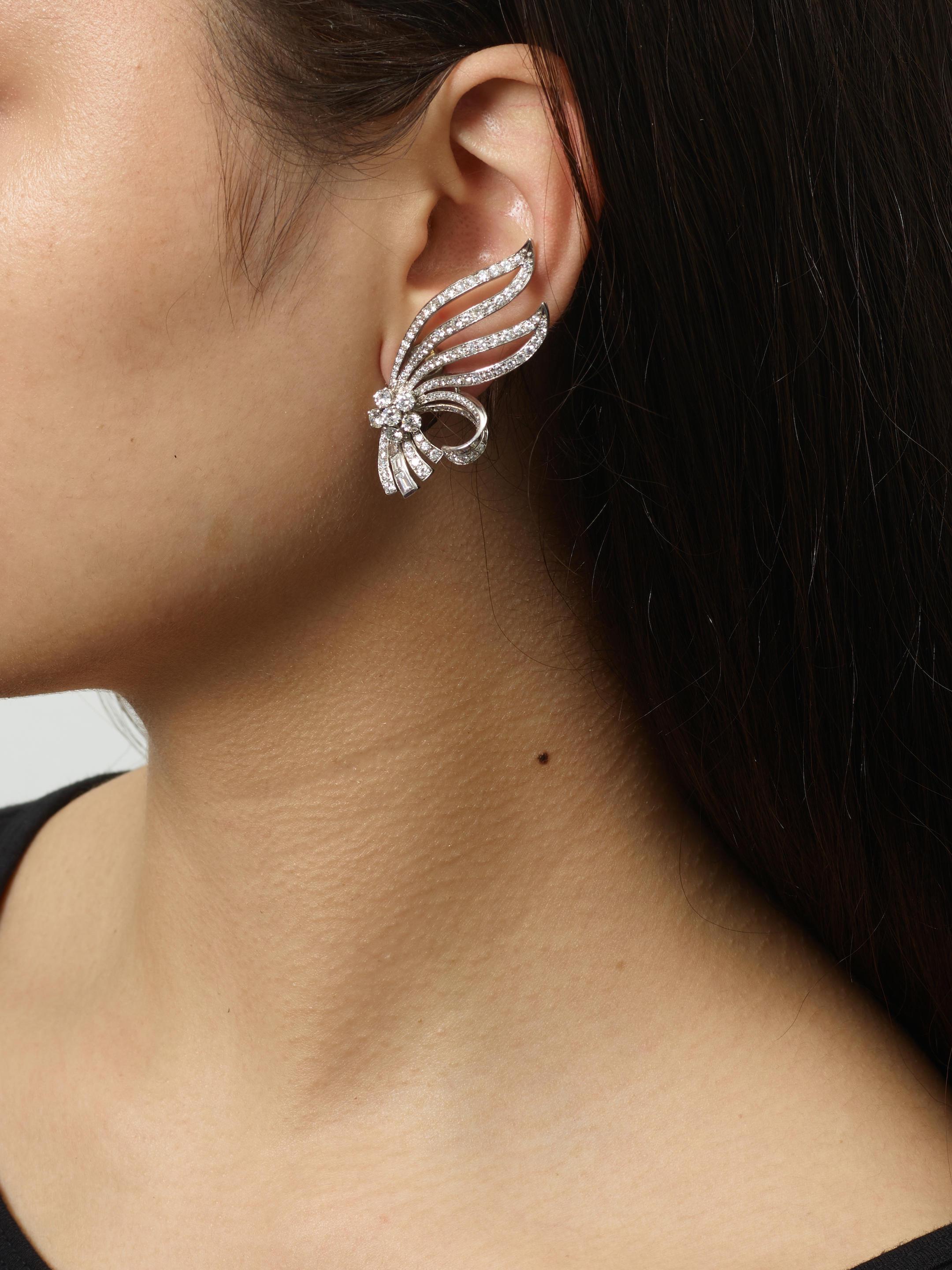 Mellerio Platin 4,60 Karat Diamant Flügel Clip-On Climber Ohrringe für Damen oder Herren im Angebot