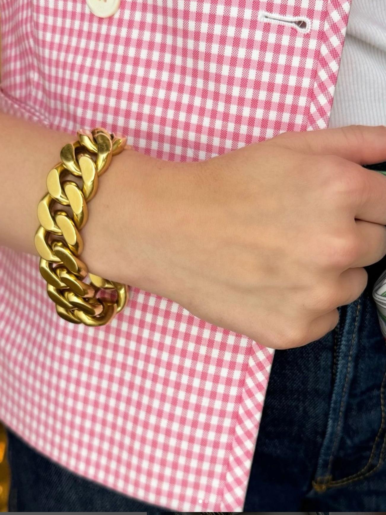 Mellerio Retro Bracelet à maillons courbes surdimensionnés en or en vente 1