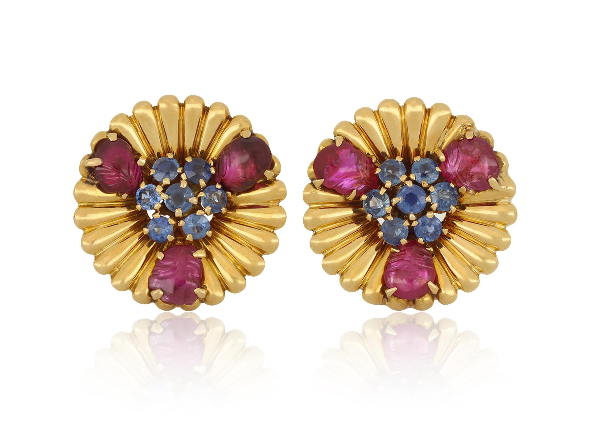 Mellerio sapphire and ruby clip earrings, French, circa 1940. For Sale 3