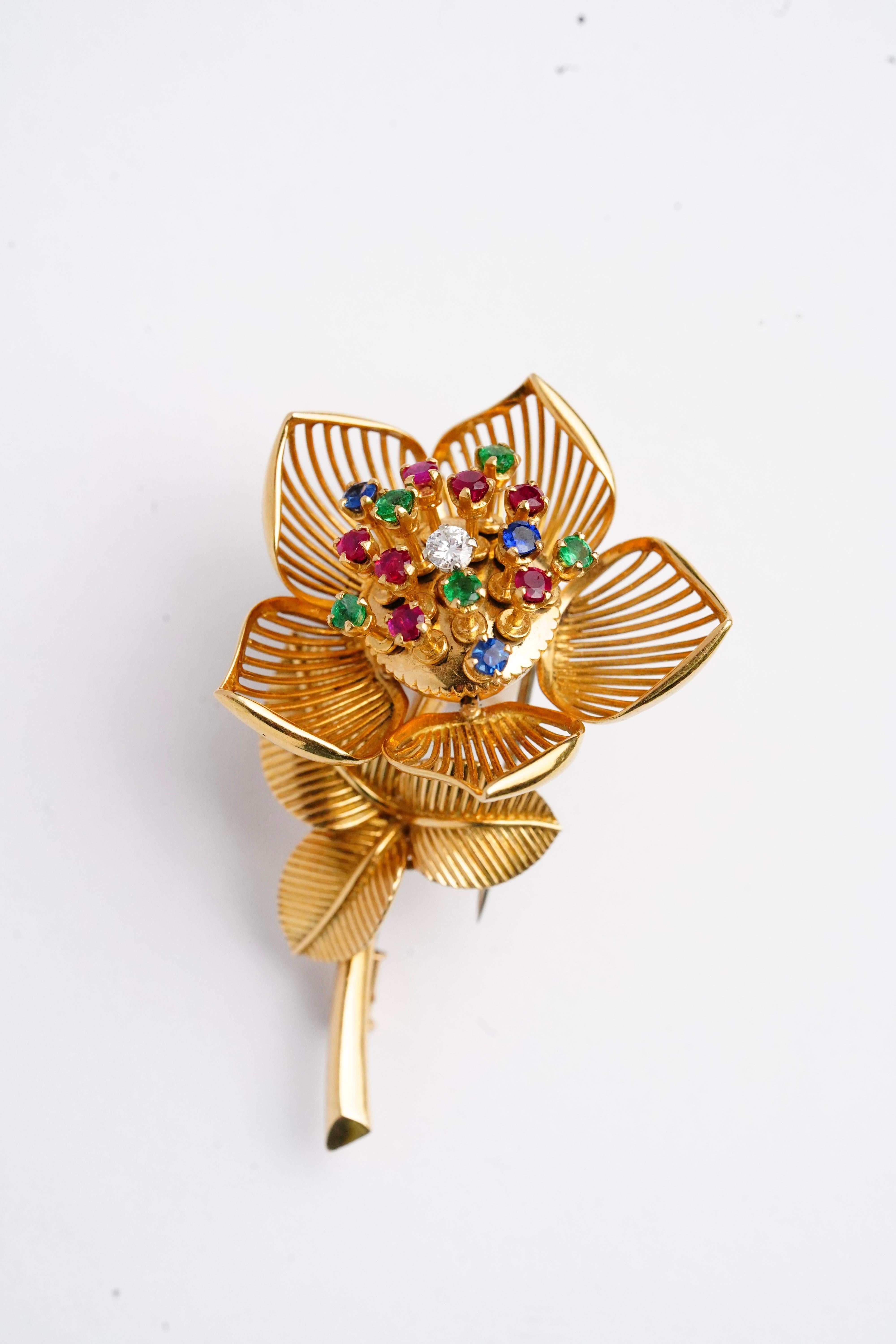 An exquisite brooch made by esteemed French jeweller Mellerio, a high-end jewellery brand with a rich history. This brooch showcases the brand's unparalleled attention to detail and high level of craftsmanship.
It is handcrafted with impeccable