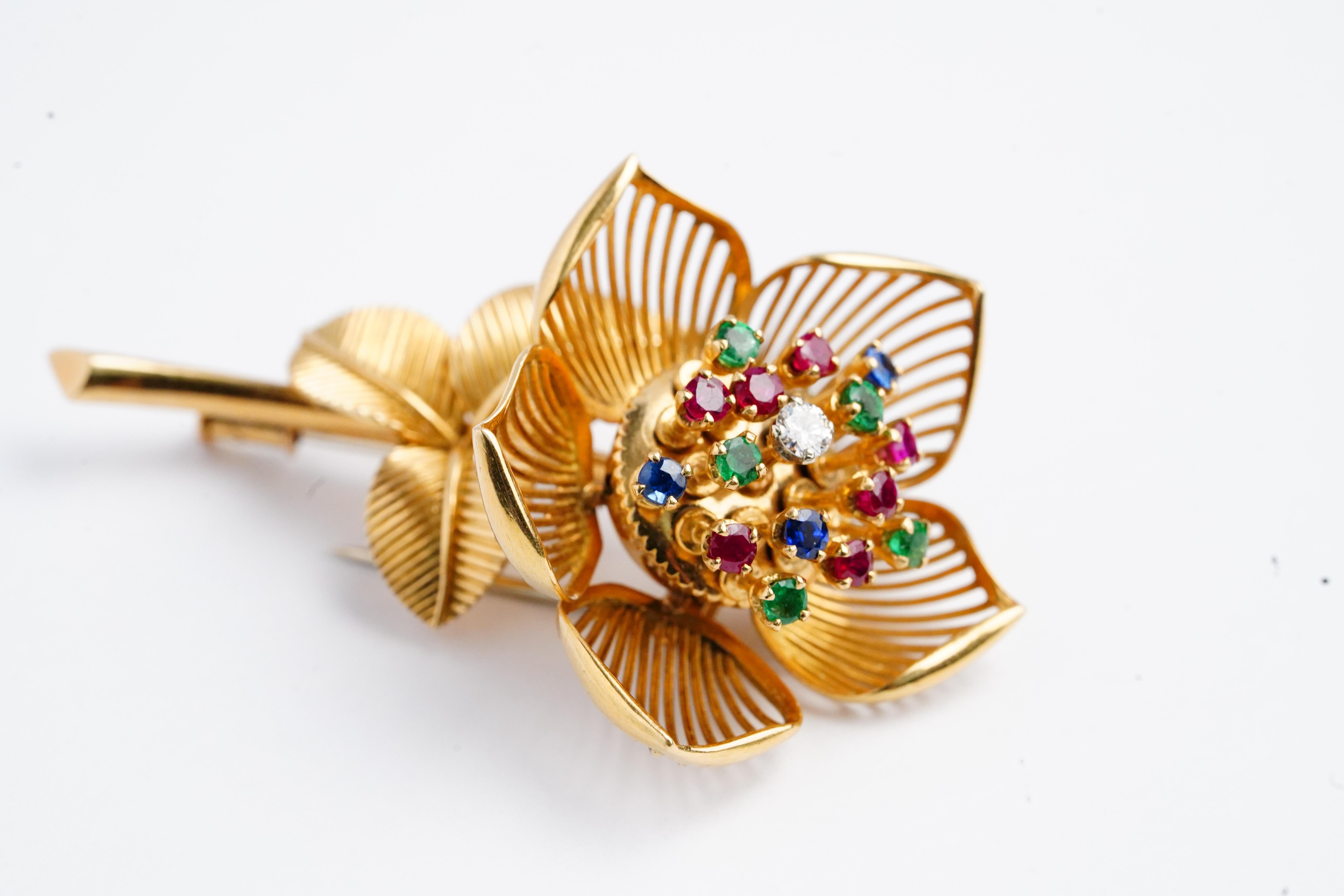Mellerio Vintage or jaune Broche clip fleur Tremblan mobile avec diamants et pierres précieuses Pour femmes en vente