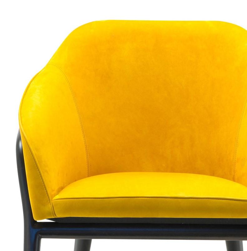 Melodie Mustard Leather Chair  In New Condition In Milan, IT