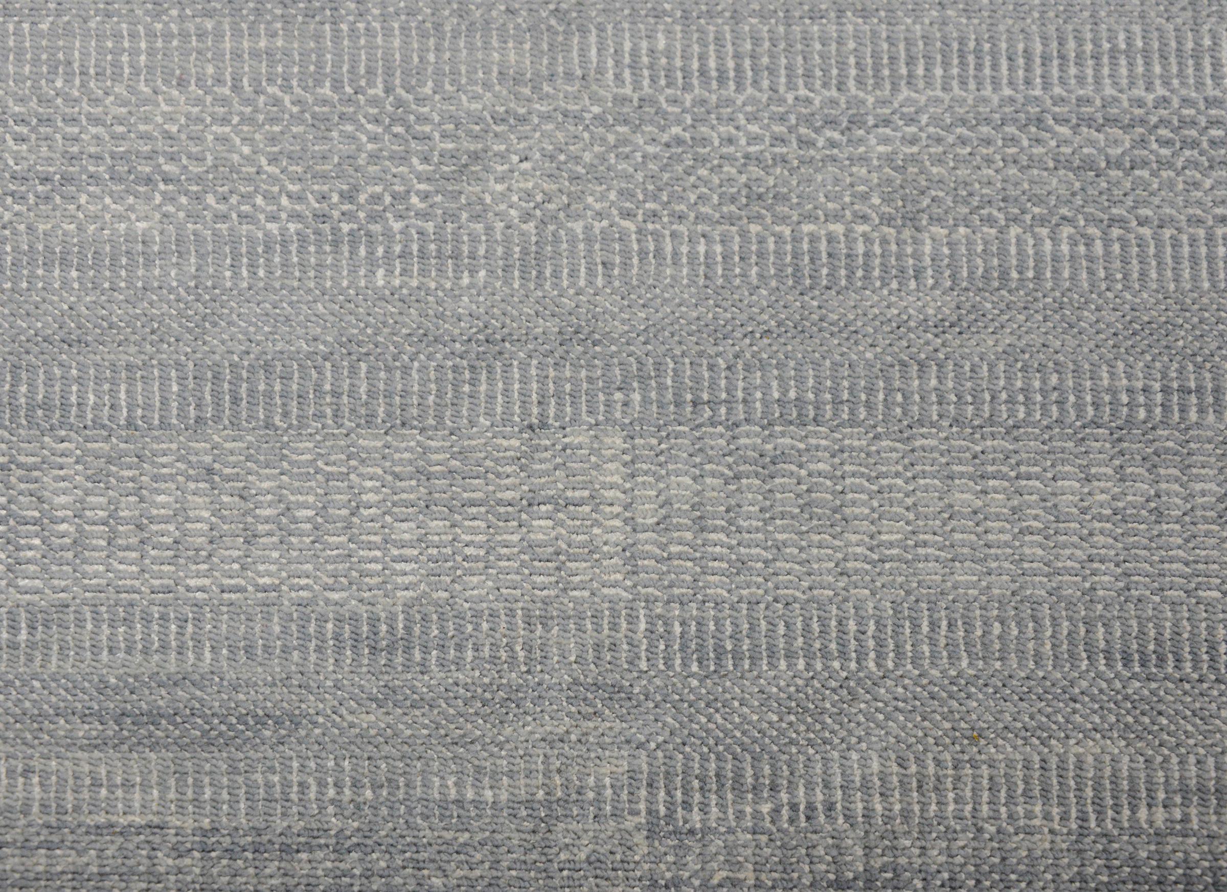 Melody Grass Contemporary Rug In New Condition For Sale In Chicago, IL