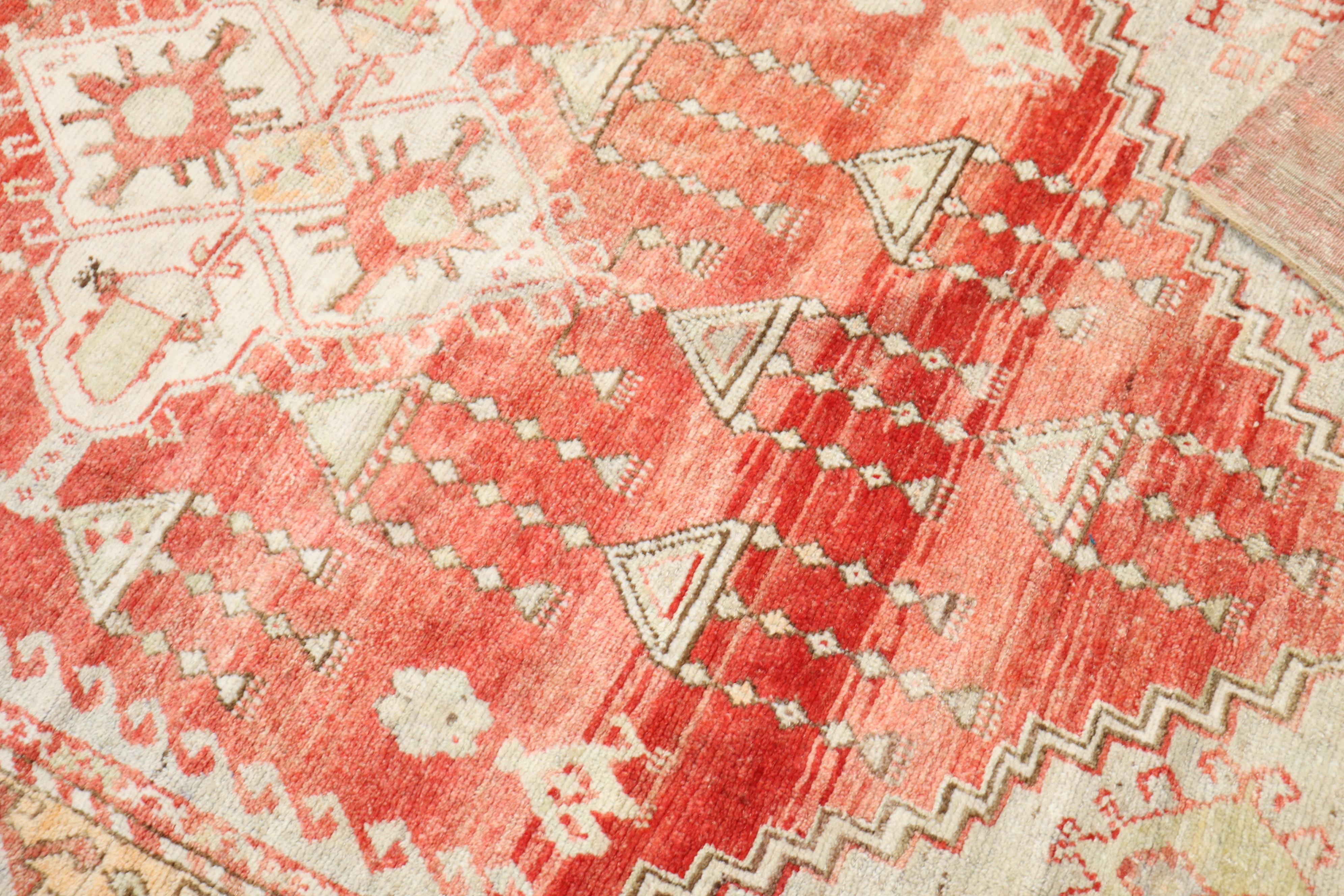 Melon Color Vintage Turkish Anatolian Rug In Good Condition For Sale In New York, NY