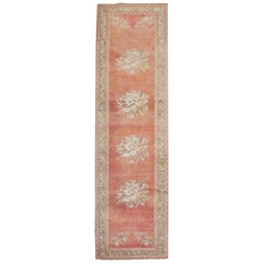 Tapis de couloir turc Ghiordes à fleurs rouge Melon