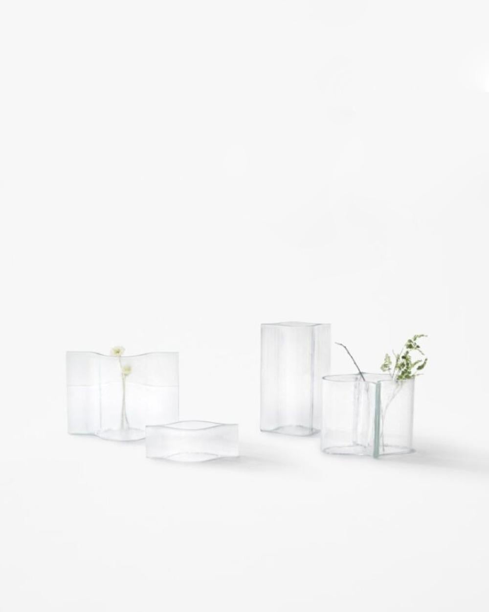 XXI secolo e contemporaneo Vasi della collezione MELT di Nendo per WonderGlass in vendita
