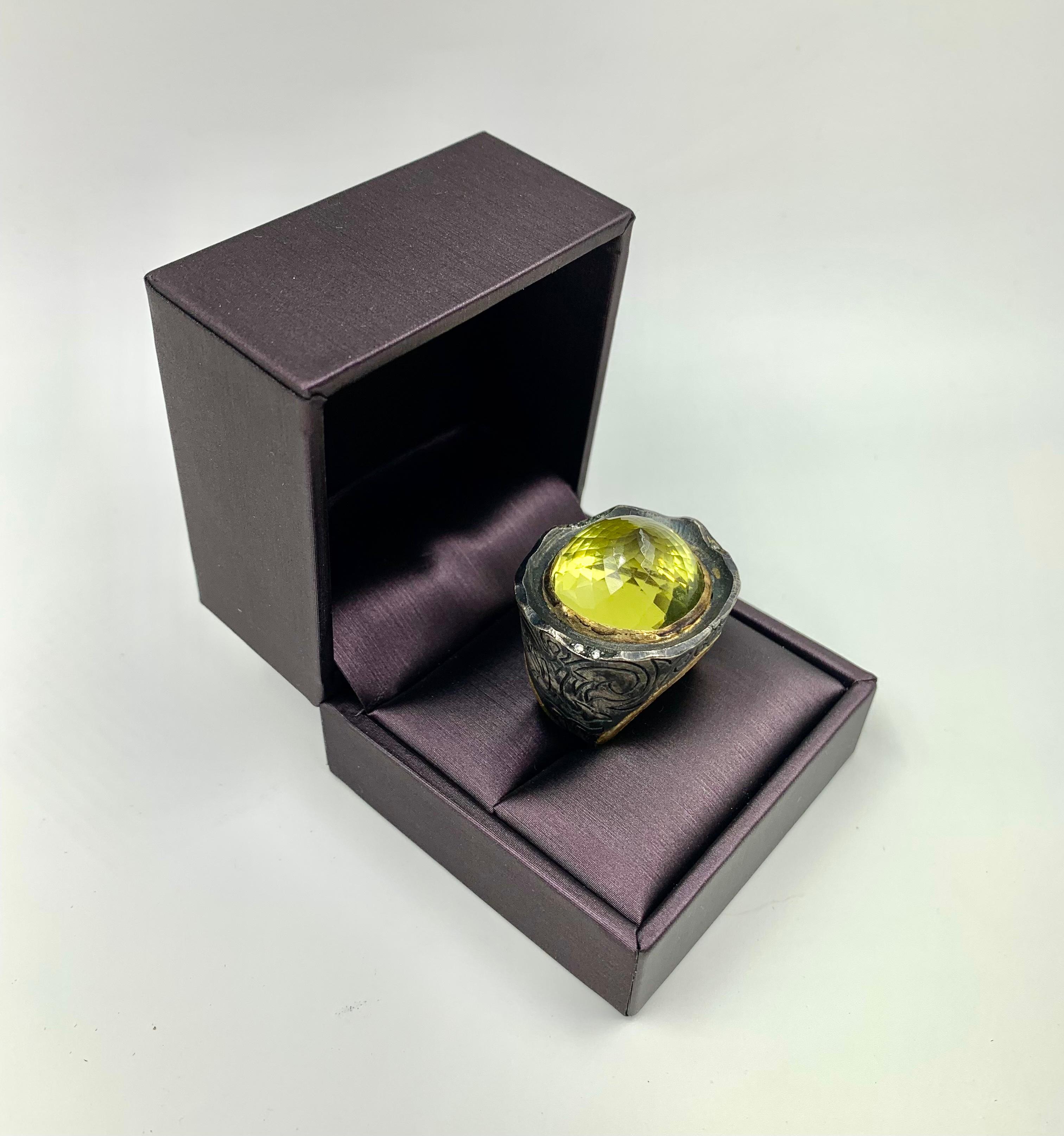 Statement-Ring aus 24 Karat Gold und Silber von Meltem Kurtulan mit 42,25 Karat Zitronenquarz und Diamant im Angebot 7