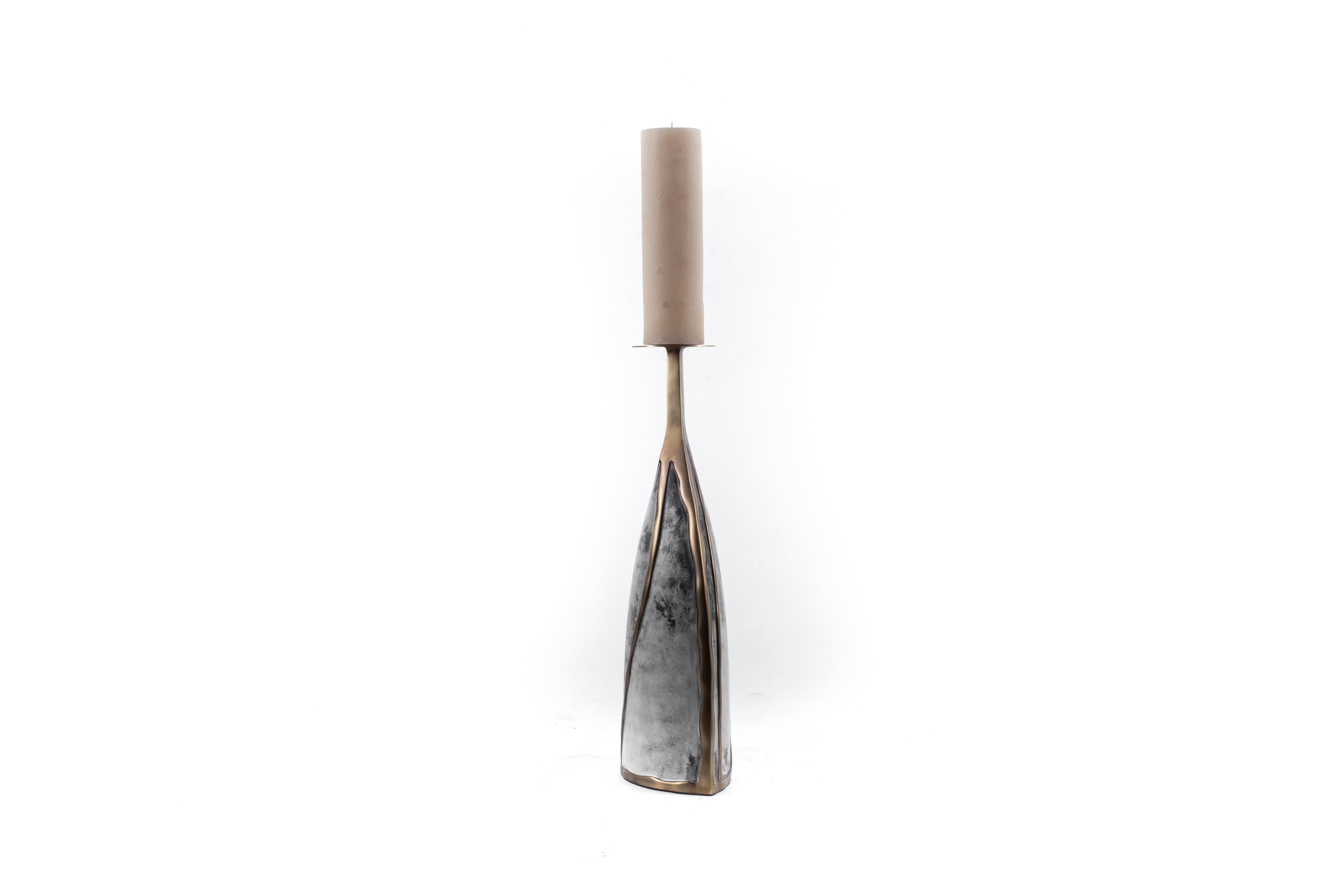 Base de bougie fondante en Bronze-Patina Brass & Parchment par Patrick Coard Paris Neuf - En vente à New York, NY