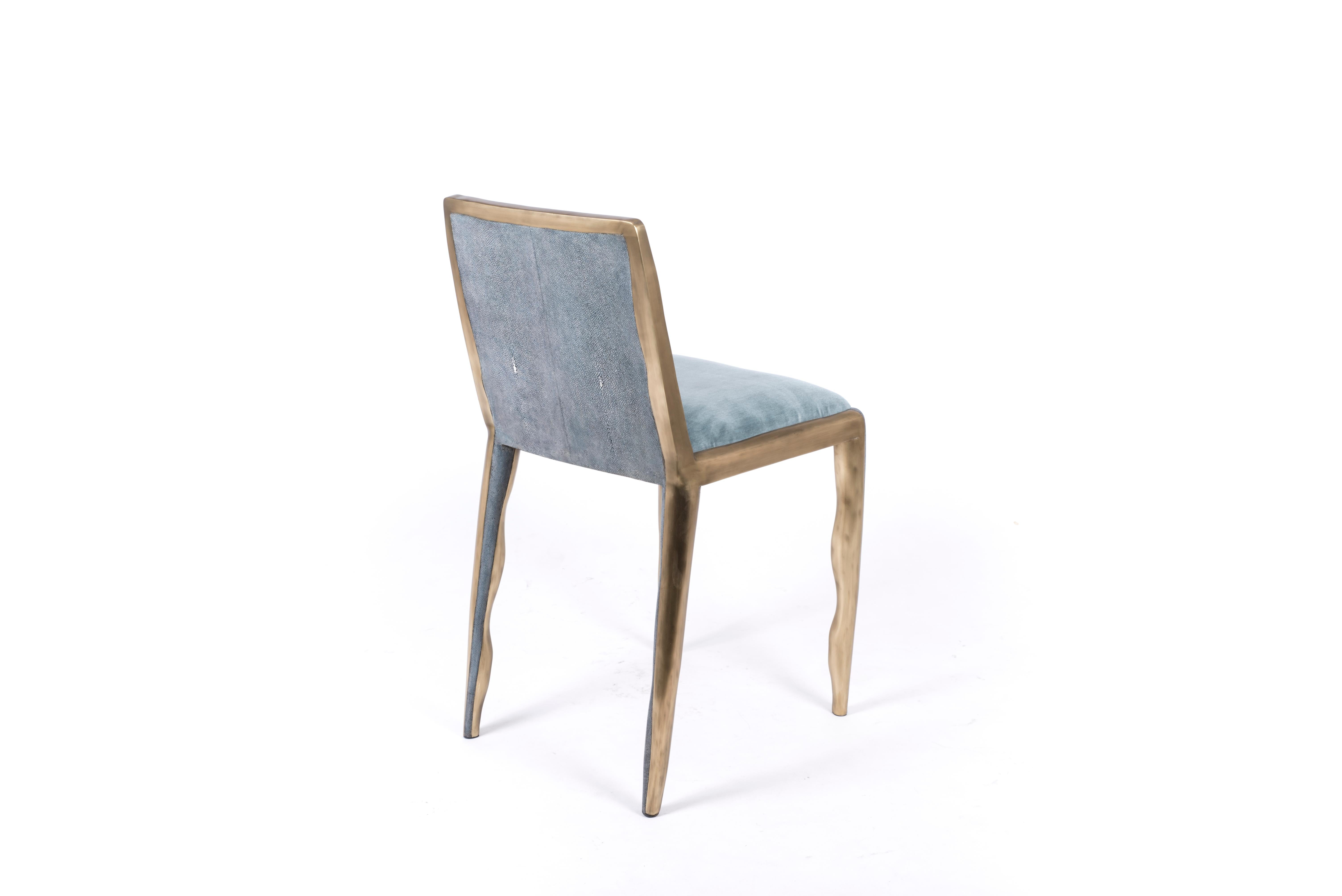Stuhl Melting Chair aus blauem Chagrin und Bronze-Patina Messing von R&Y Augousti (Französisch) im Angebot