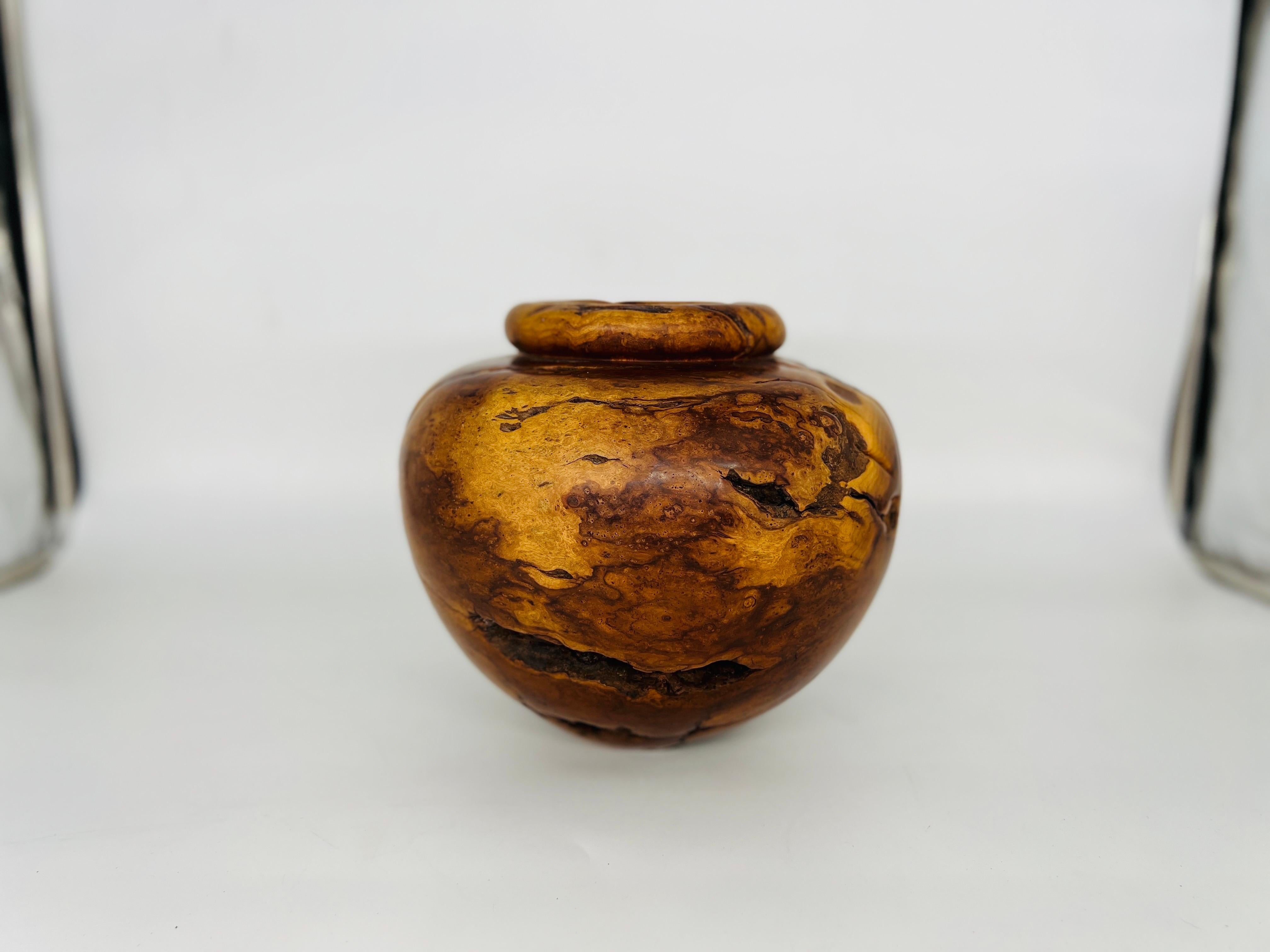 Woodwork Melvin Lindquist American Cherry Burl Turned Wood Vessel, circa 1982 For Sale