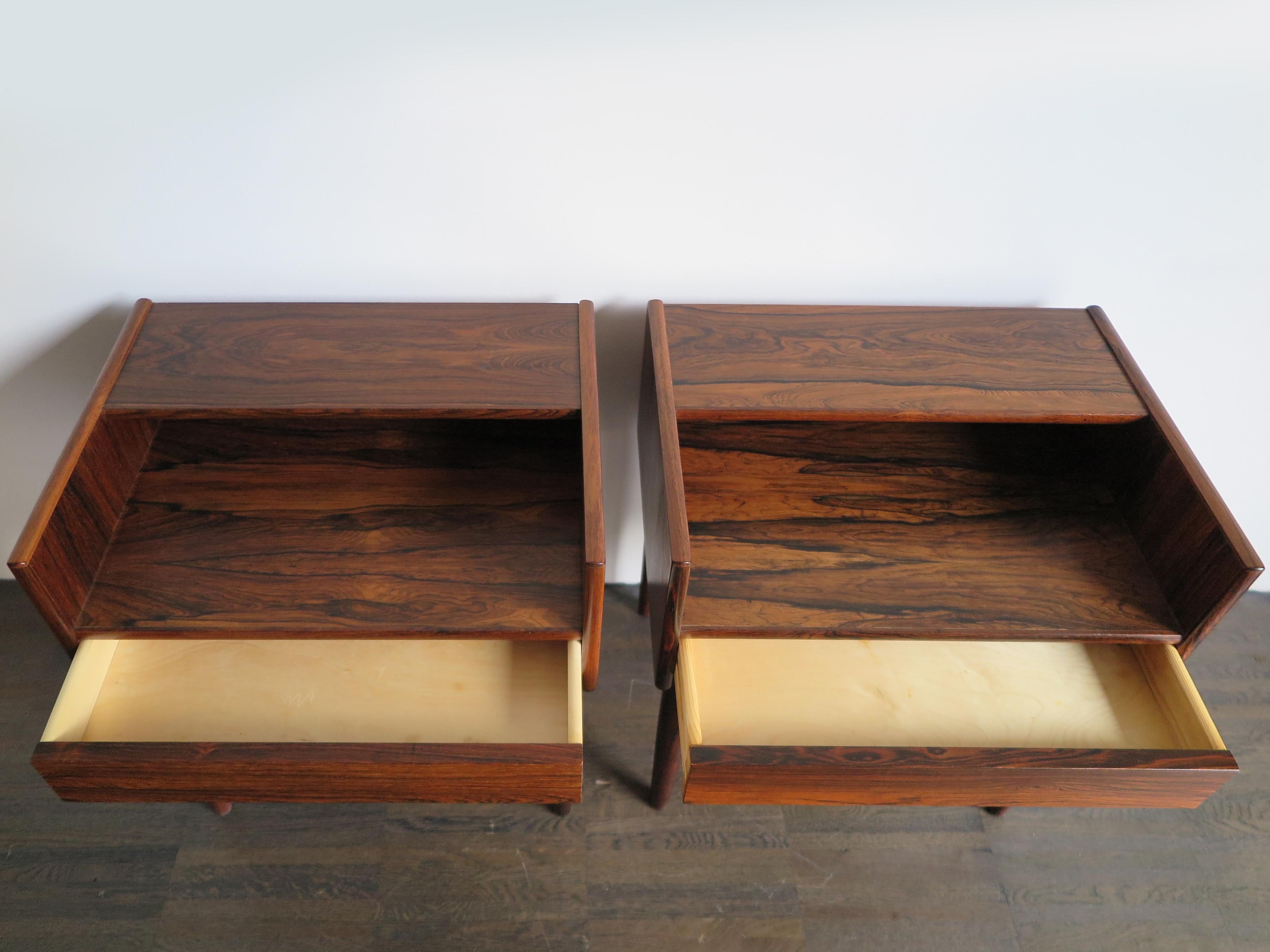 Melvin Mikkelsen Scandinavian Dark Wood Bedside Tables for Haslev Møbler 1960s  In Good Condition In Reggio Emilia, IT