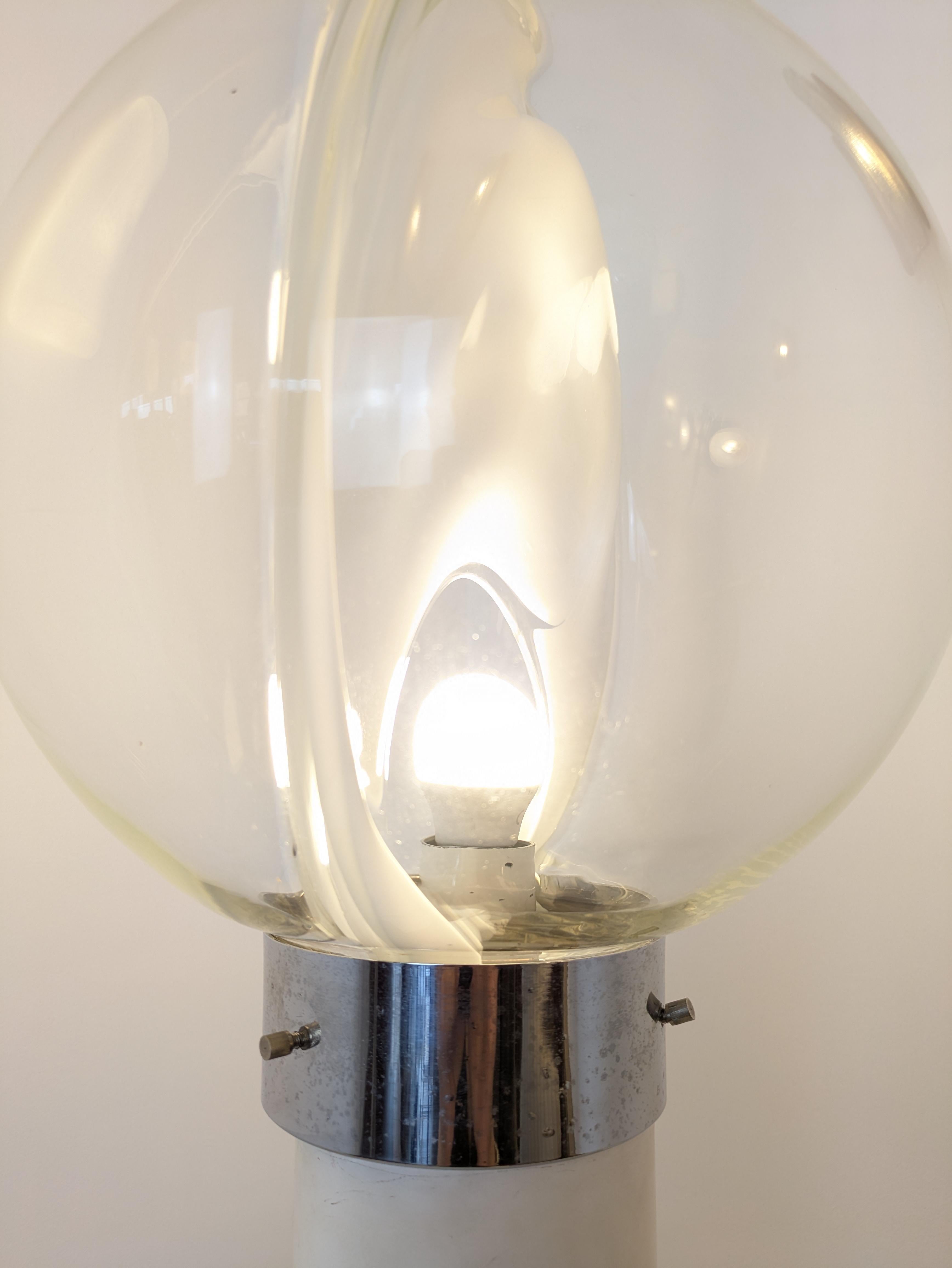 Lampada da tavolo in vetro di Murano 
