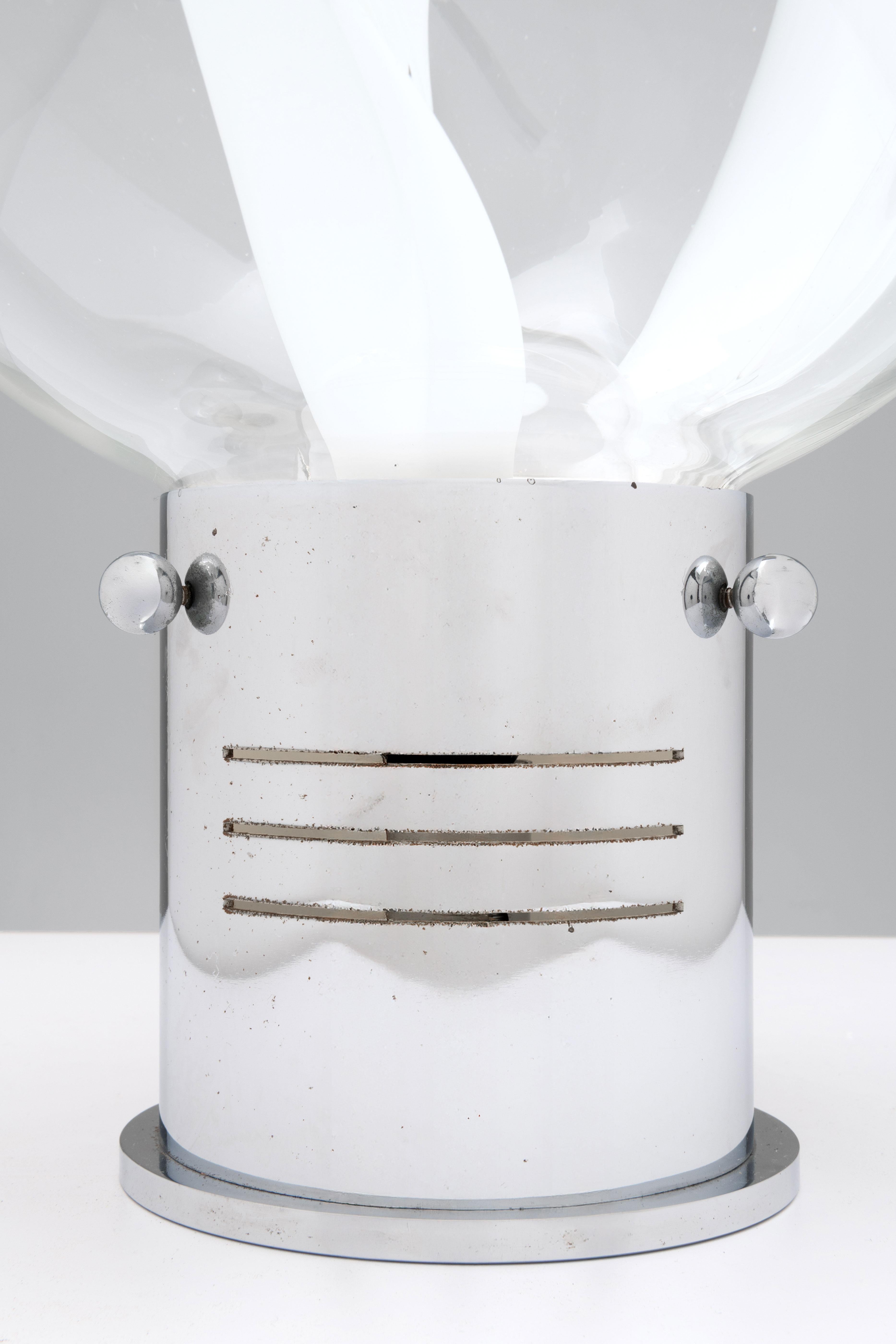 Membrane table lamp - Toni Zuccheri In Good Condition For Sale In Antwerpen, BE
