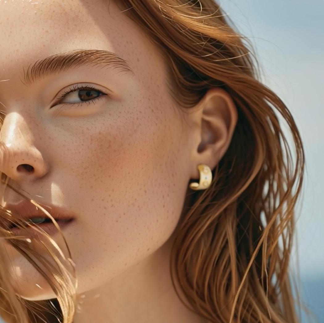 Orecchini Meme in oro con diamante, tondi da 1/2