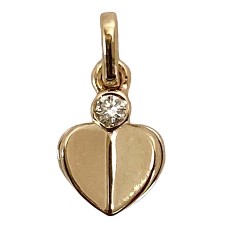 Memento All Gold, Single Diamond on Top Heart with Pages Charm Pendant For Sale