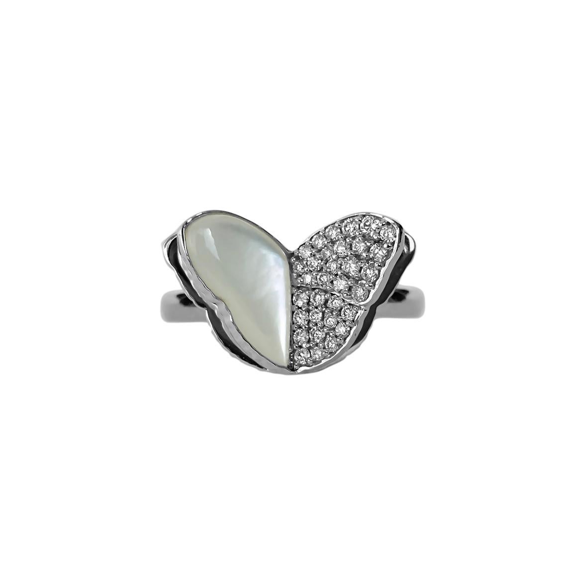 Memento Half Diamond, Half Lapis Butterfly Ring White Gold For Sale 2
