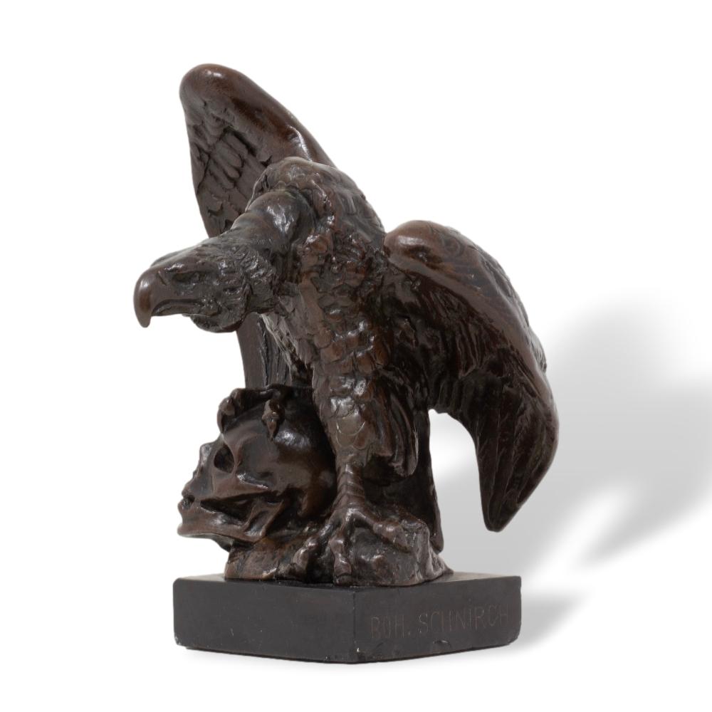 Scultura in bronzo Memento Mori con avvoltoio e teschio di Bohuslav Schnirch in vendita 2