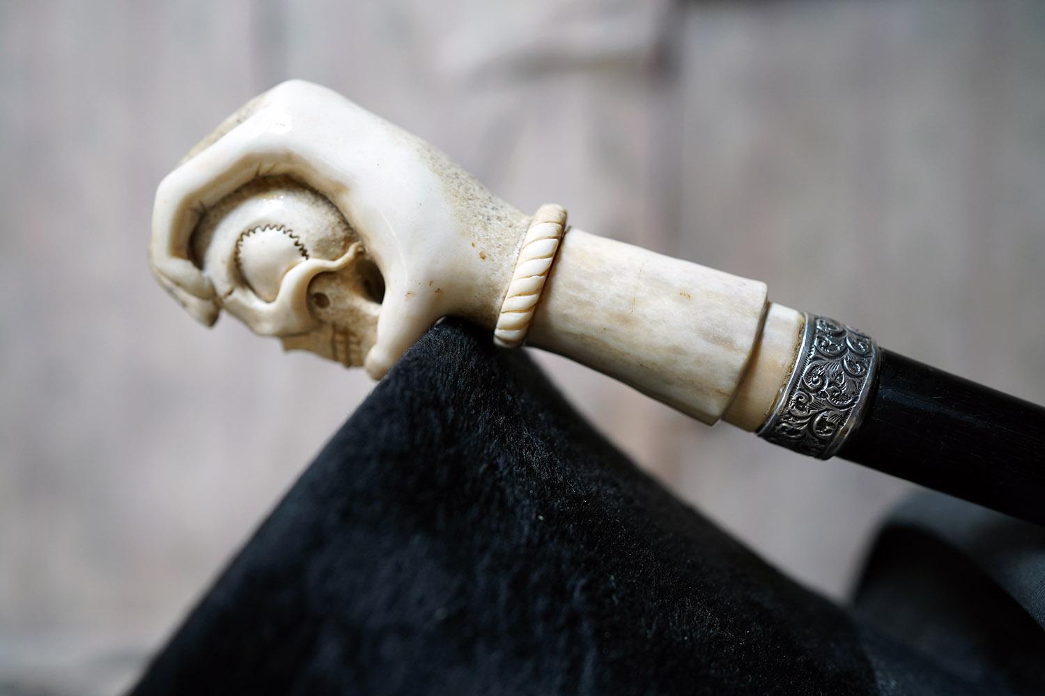 Memento Mori Ebonised & Carved Antler Walking Cane as a Skull c.1890-1900 3