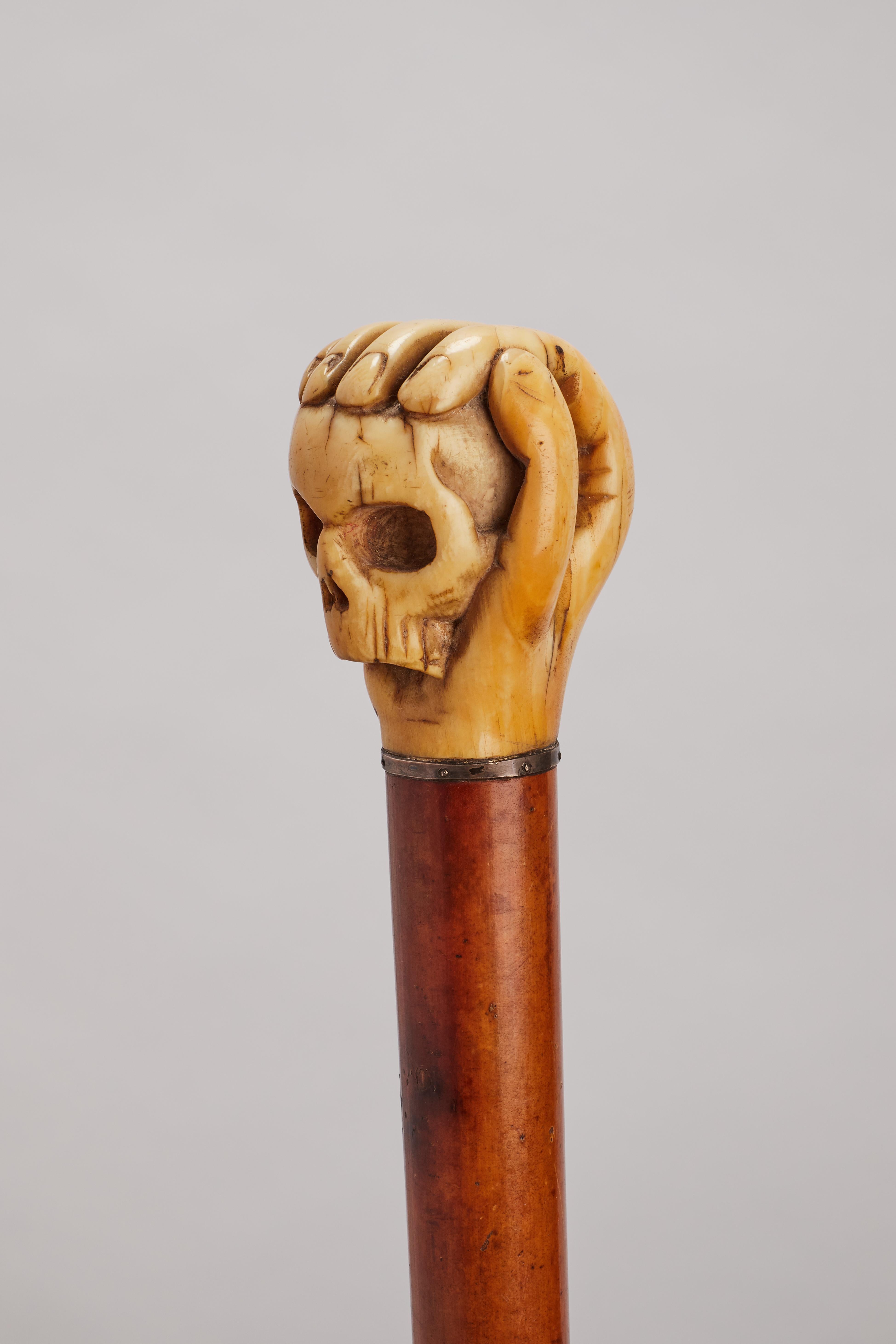 Memento mori ivory handle walking stick, Germany 1860.  In Good Condition For Sale In Milan, IT