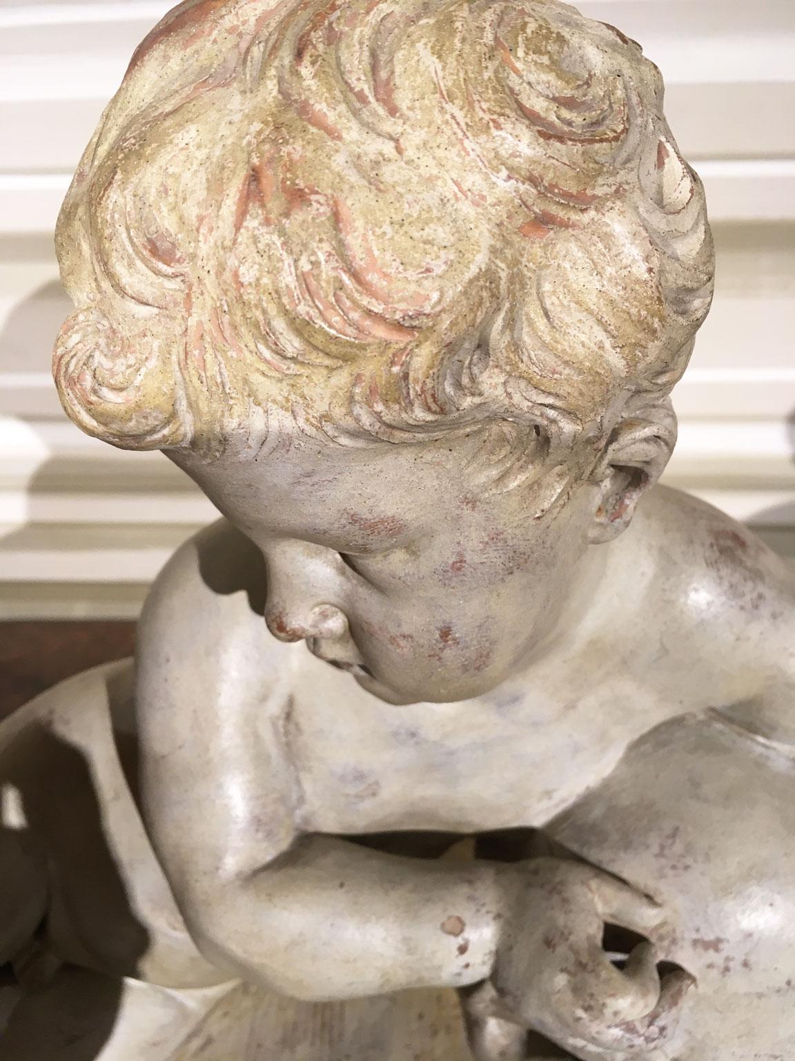 Memento Mori Scultura di teschio di bambino in finto marmo bianco della fine del XVII secolo in vendita 7