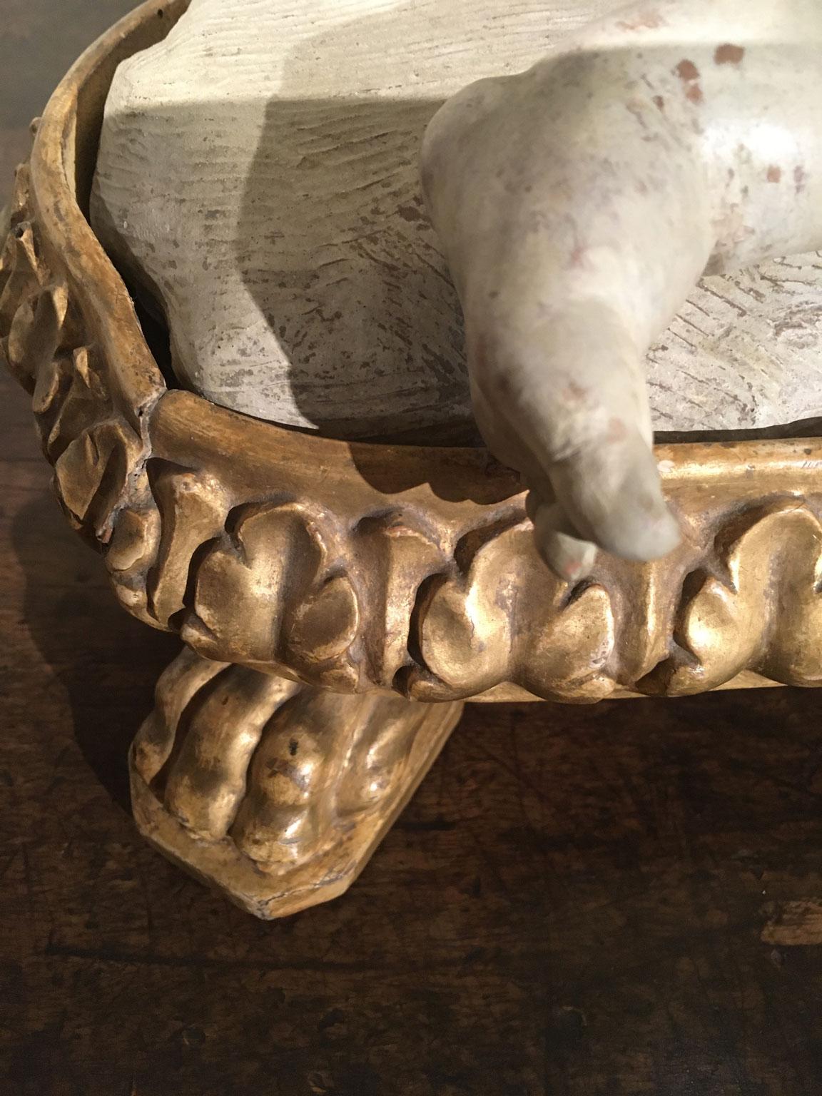 Memento Mori Scultura di teschio di bambino in finto marmo bianco della fine del XVII secolo in vendita 2