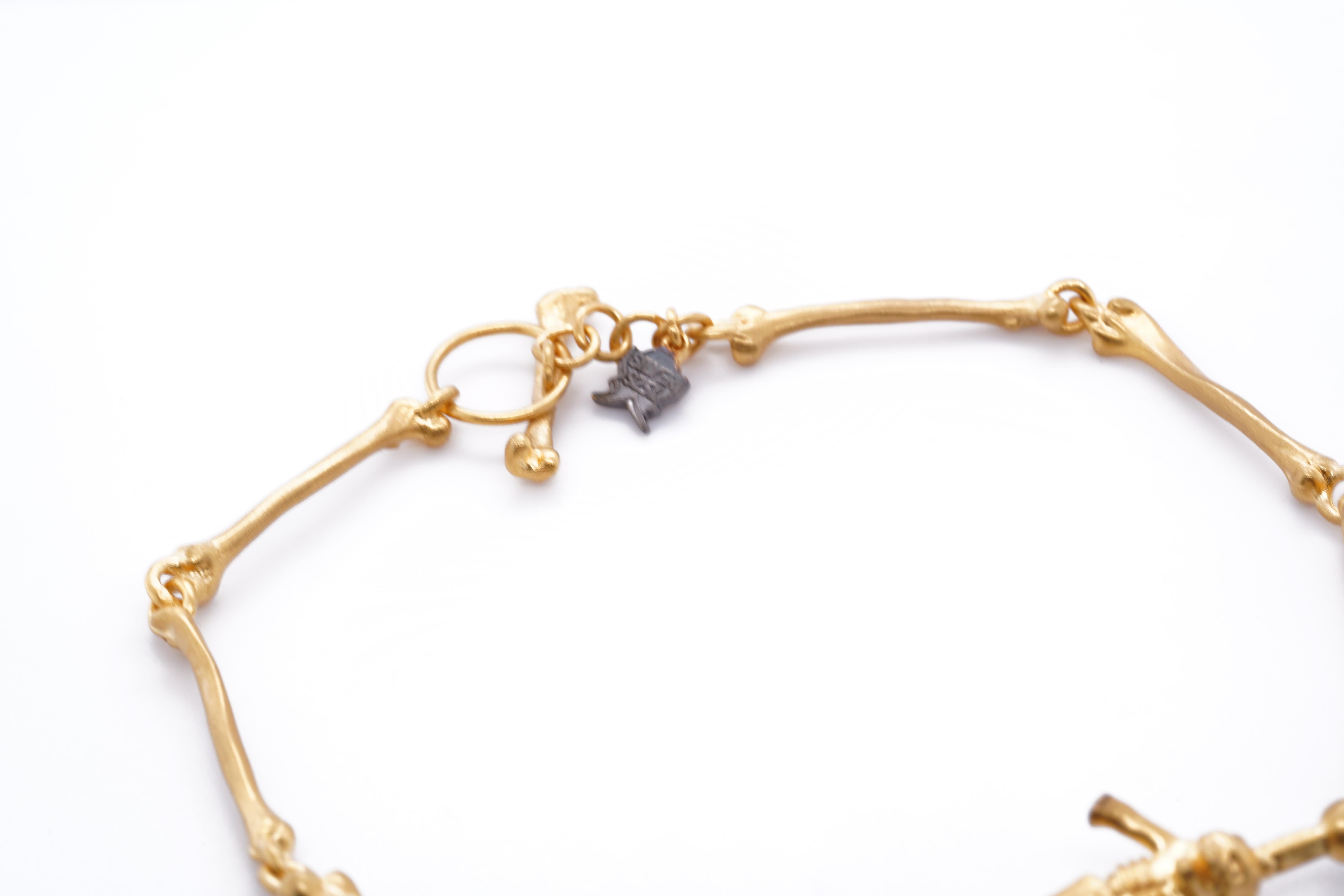 Bracelet philosophie Memento Mori en or 24 carats et diamants, SS par Kurtulan en vente 1