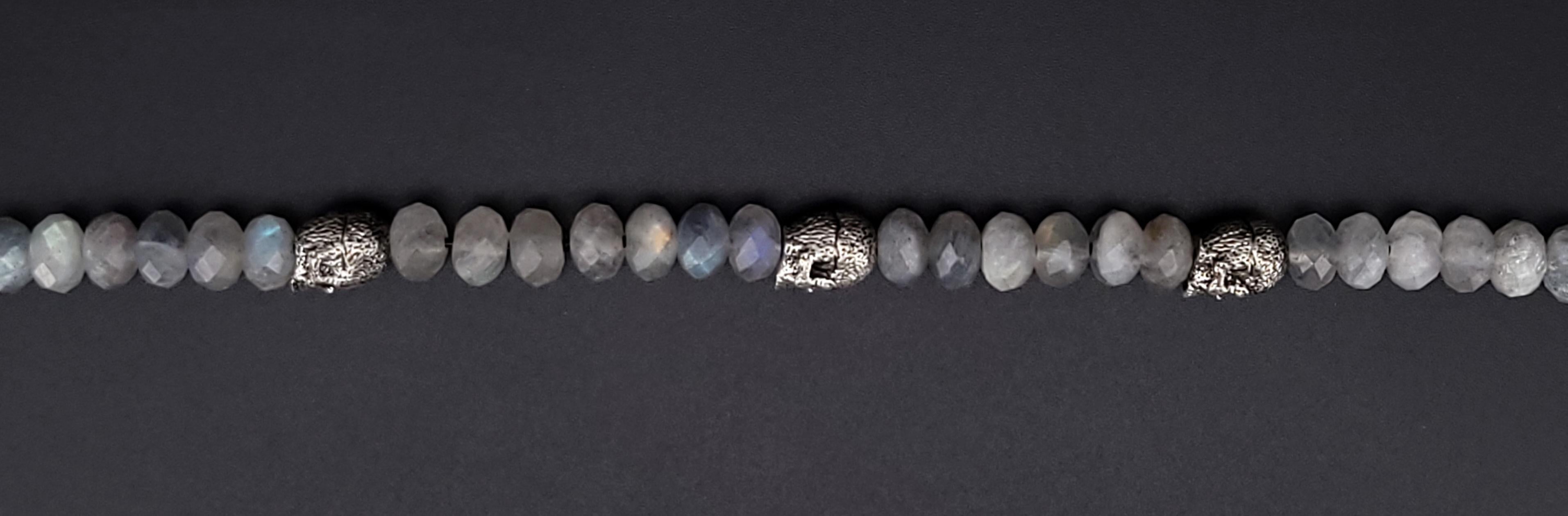 Uomo Bracciale Memento Mori con teschio in argento Sterling in vendita