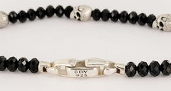 Bracciale Memento Mori Skull Station in argento sterling con spinello nero, 5mm
