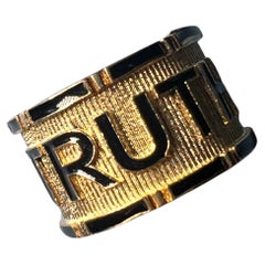Ring im Memento Mori-Stil aus schwarzer Emaille mit Wahrheit