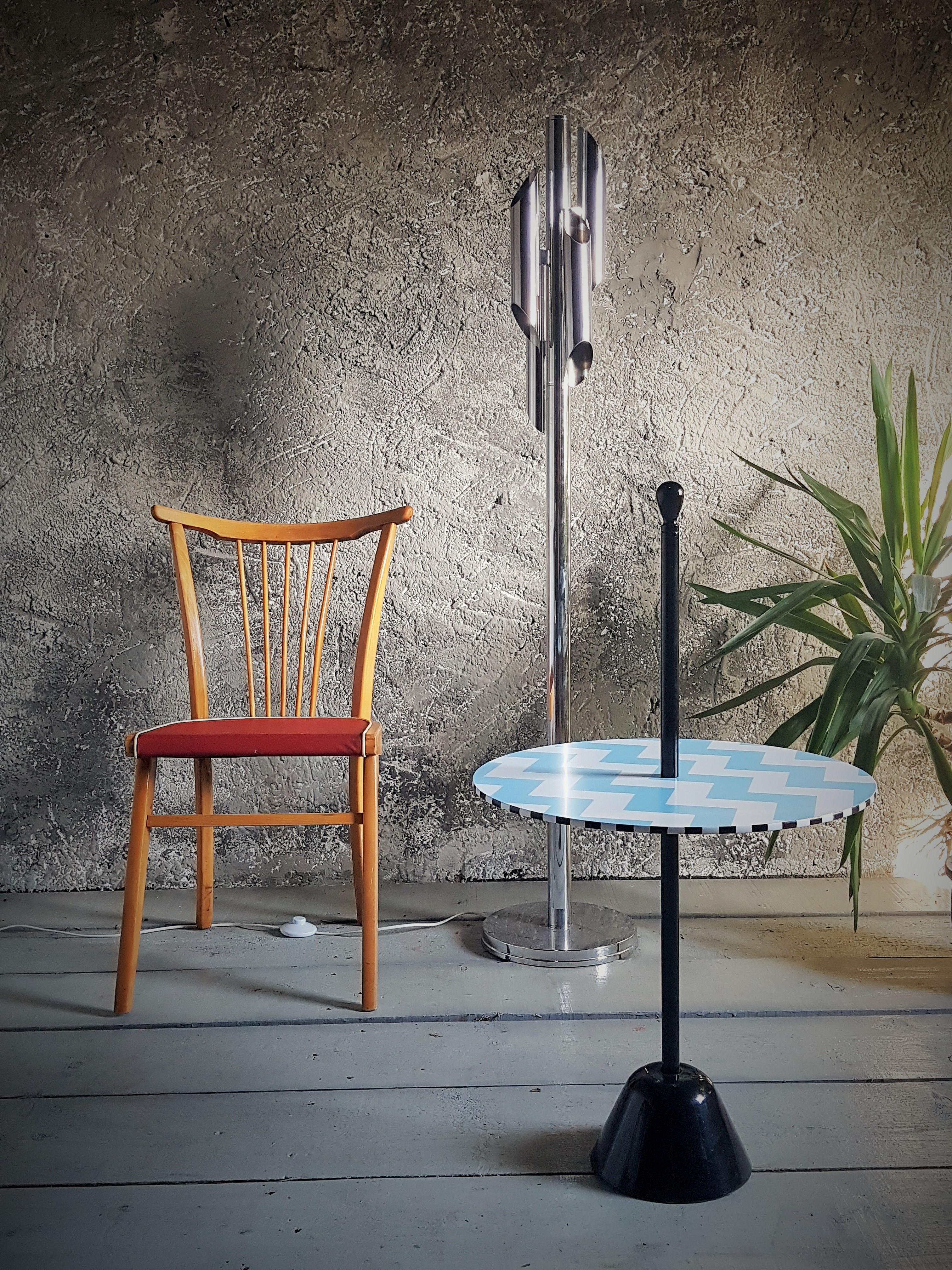 Tavolino Memphis Servomuto Castiglioni Zanotta, Italia anni '80 In condizioni buone in vendita a Saarbruecken, DE