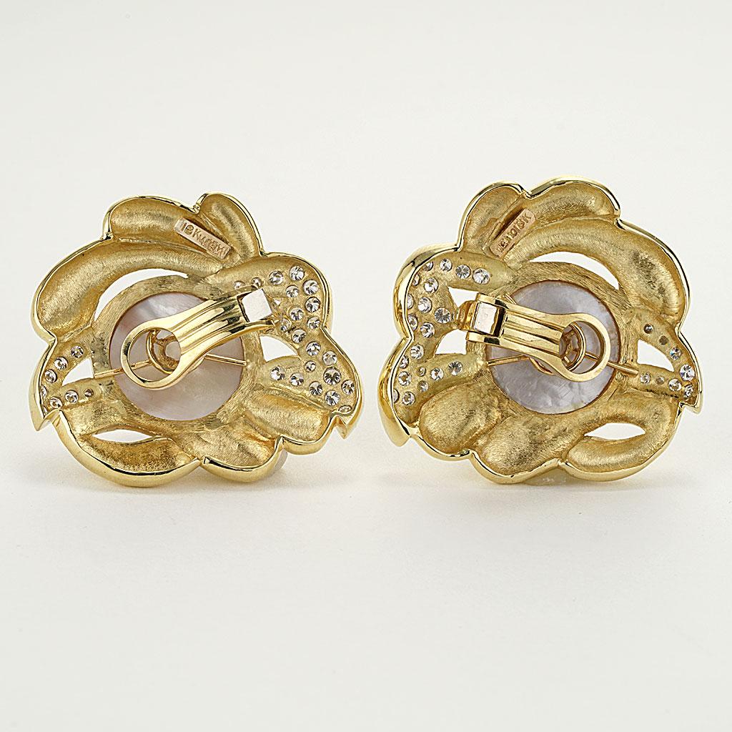 Art Nouveau Memo Mabe Pearl & Diamond Clip-On Earrings in 18K Yellow Gold For Sale