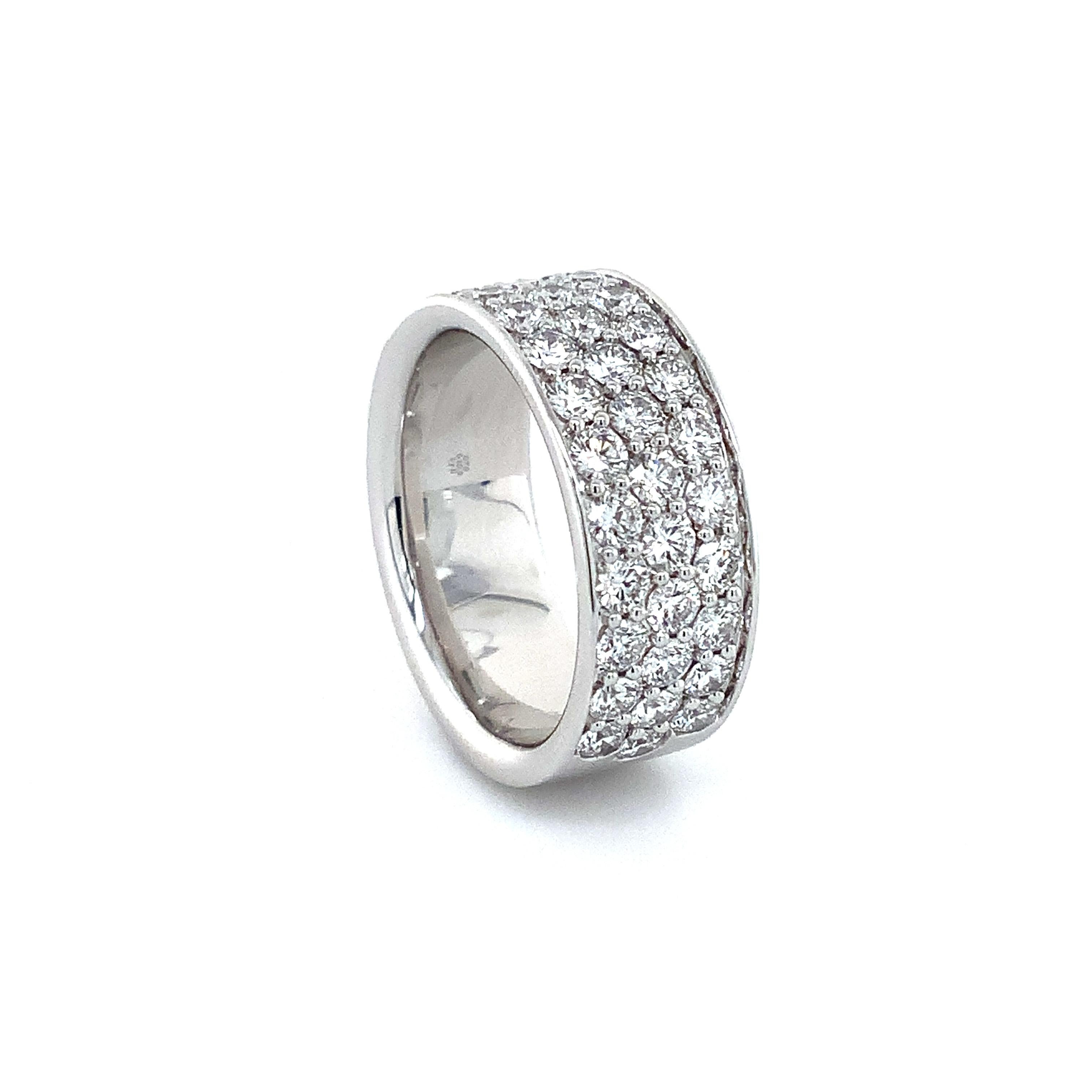 Memoire Collection Pavé Silk Half Round Diamond Band 2.27ctw Set in Platinum In New Condition For Sale In Los Gatos, CA