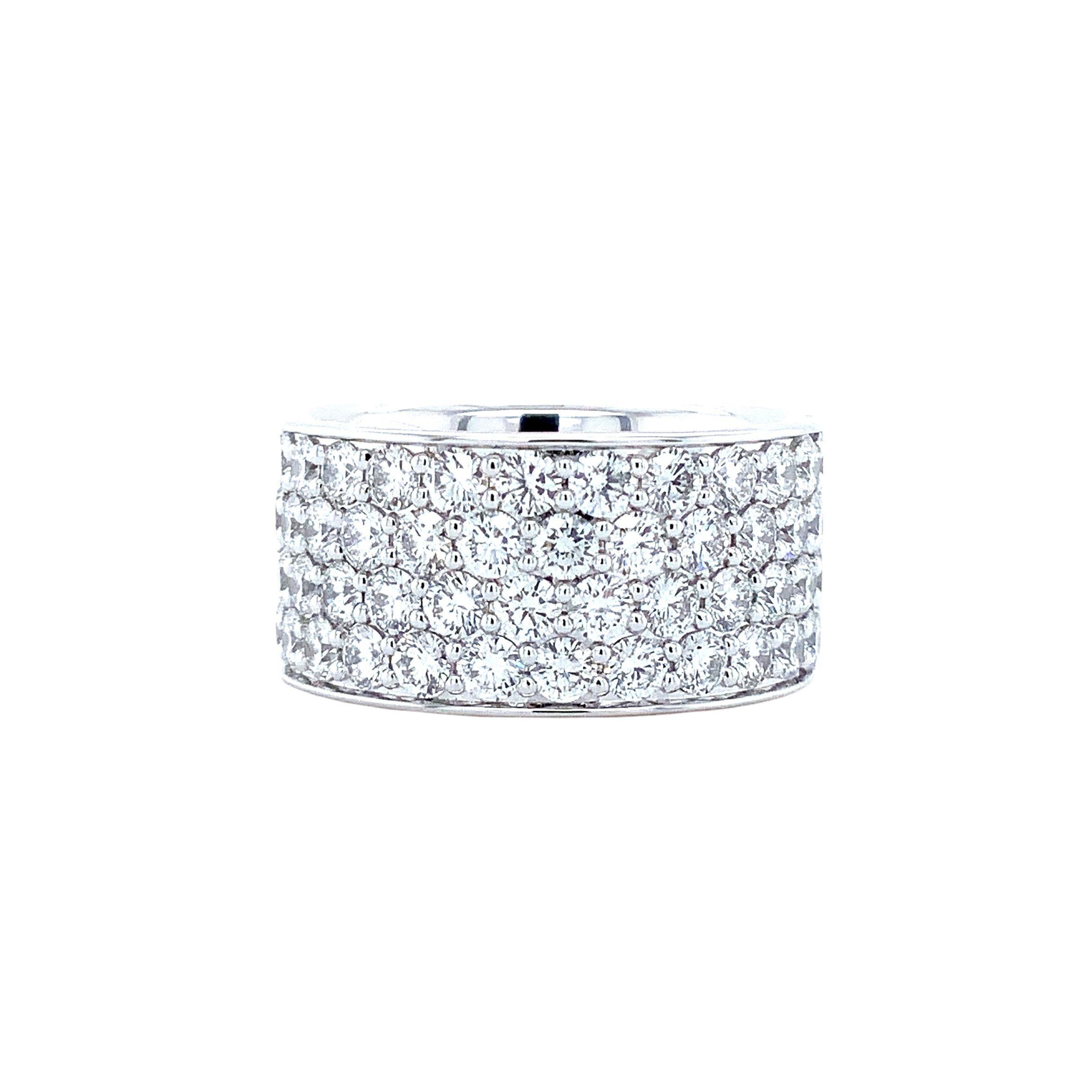 The Memoire Collection Pavé Silk Half Round Diamond Band features 46 Round Brilliant Cut Diamonds with a combined carat weight of 2.99 carats. These alluring diamonds possess a F Color, and VS1 Clarity, and boast Excellent Make and Polish. Measuring