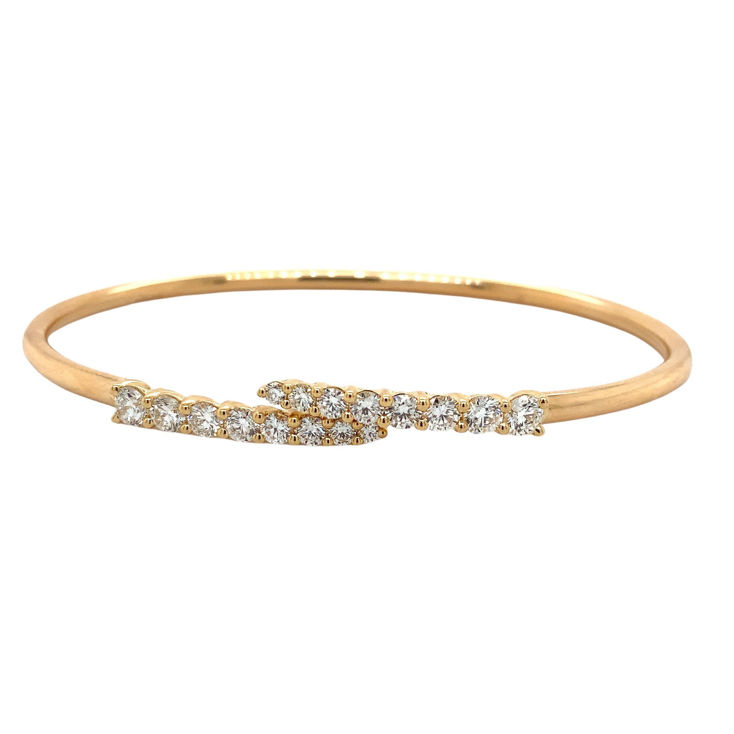 Brilliant Cut Memoire Identity Collection Flexi Diamond 1.12 Carat. Bangle18k Yellow Gold For Sale