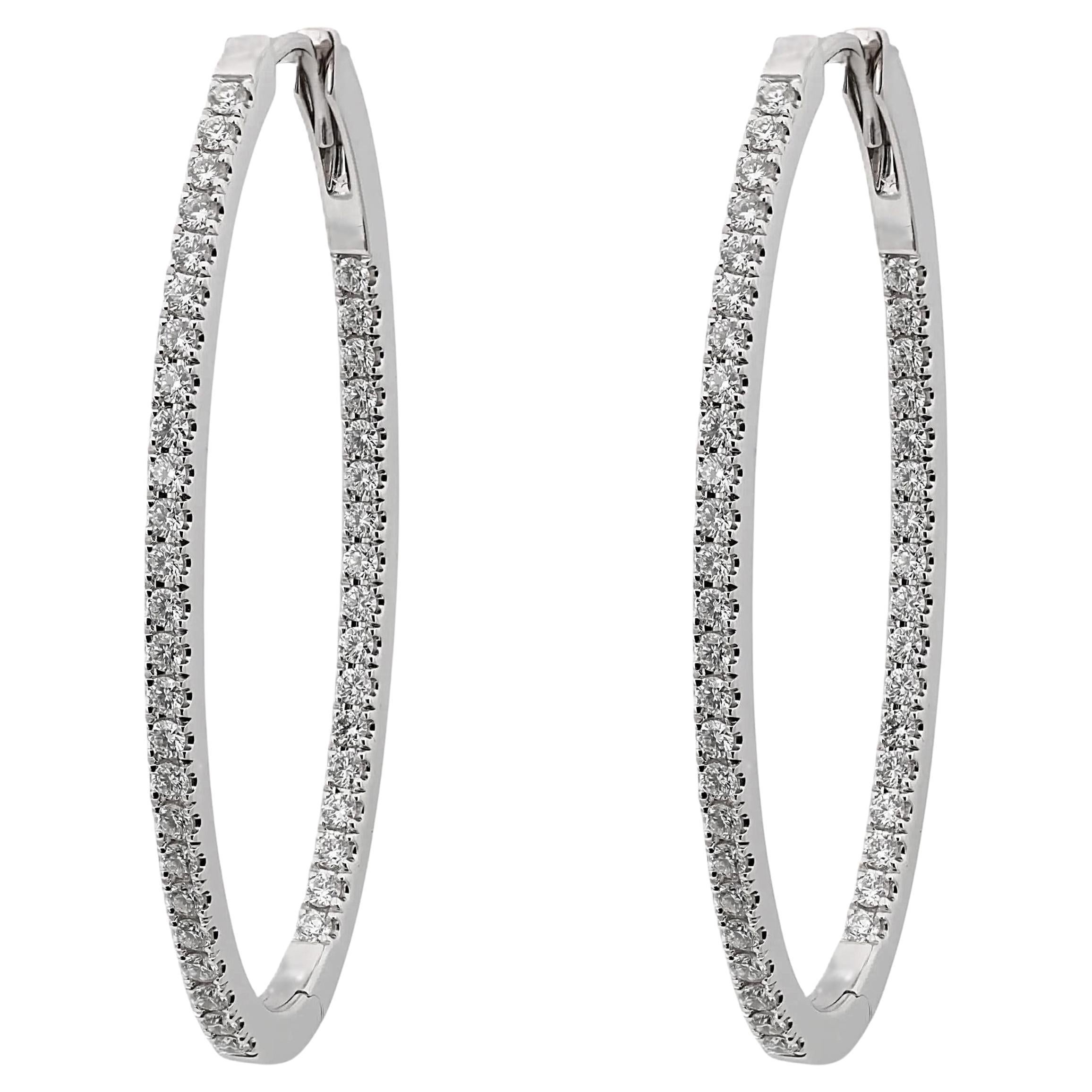 Pendientes de aro ovalados con diamantes talla redonda Memoire Oro blanco de 18 quilates 1,50Cttw en venta